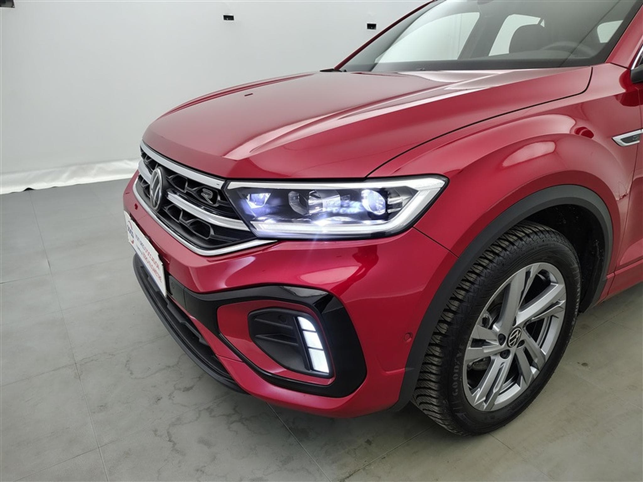 VW T-Roc 1.0 TSI 110Cv R-Line CARPLAY / CAMERA / PDC / FULL LED (2023) - Foto 15