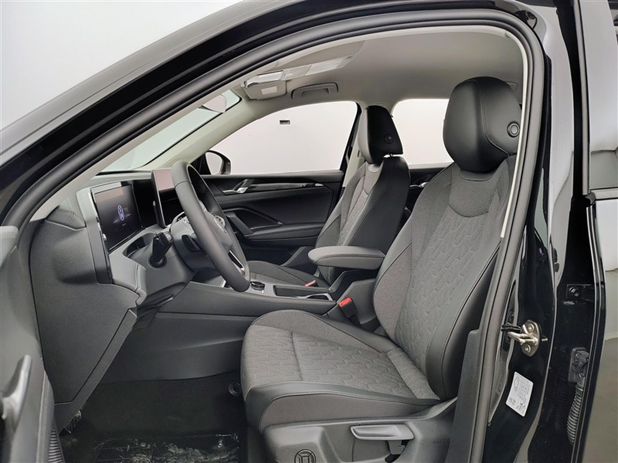 VW Tiguan 1.5 TSI 130cv DSG United CARPLAY / FULL LED / CAMERA 360° (2026) - Photo 7