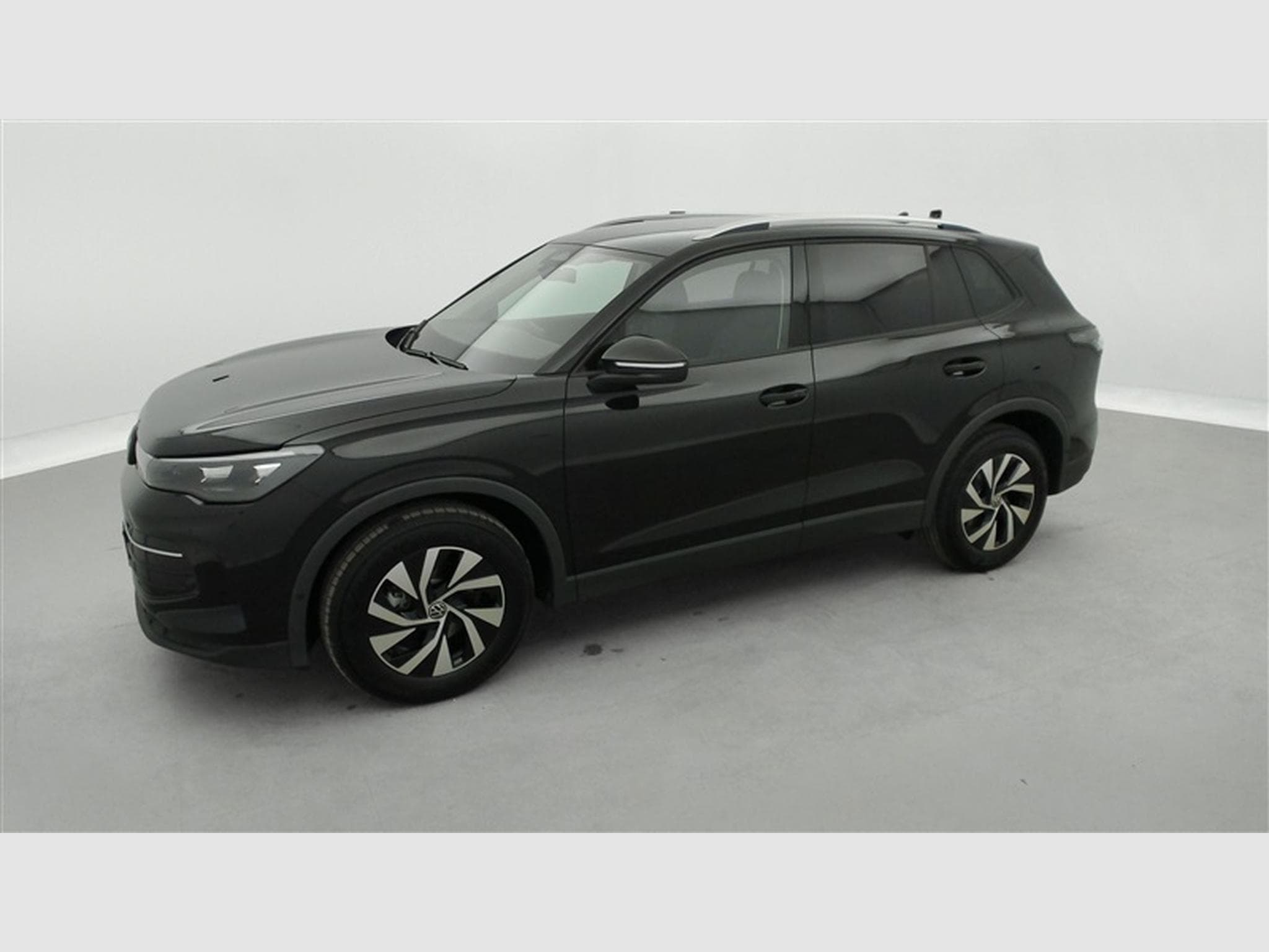 VW Tiguan 1.5 TSI 130cv DSG United CARPLAY / FULL LED / CAMERA 360° (2026) - Photo 22