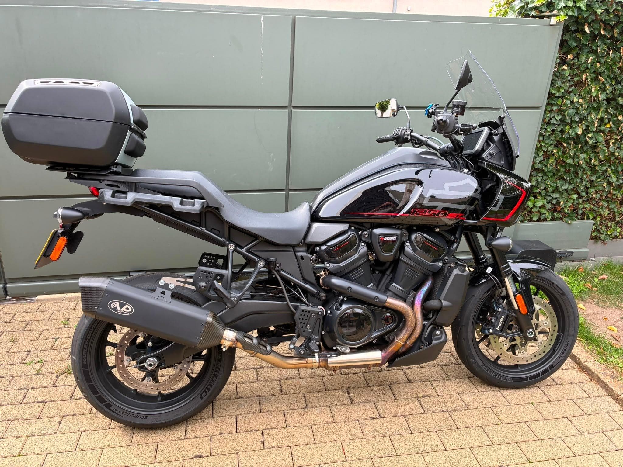 Harley-Davidson Pan America Pan America ST (2025) - Photo 2