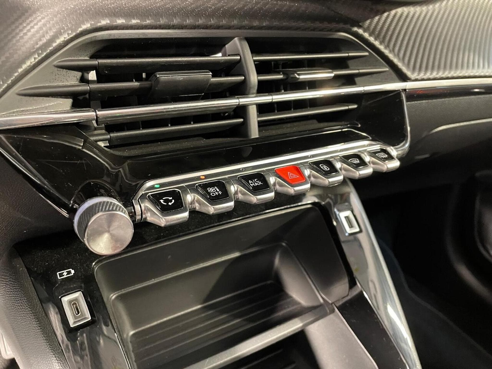 Peugeot 208 1.2 ESSENCE 75 ACTIVE CARPLAY (2022) - Photo 6