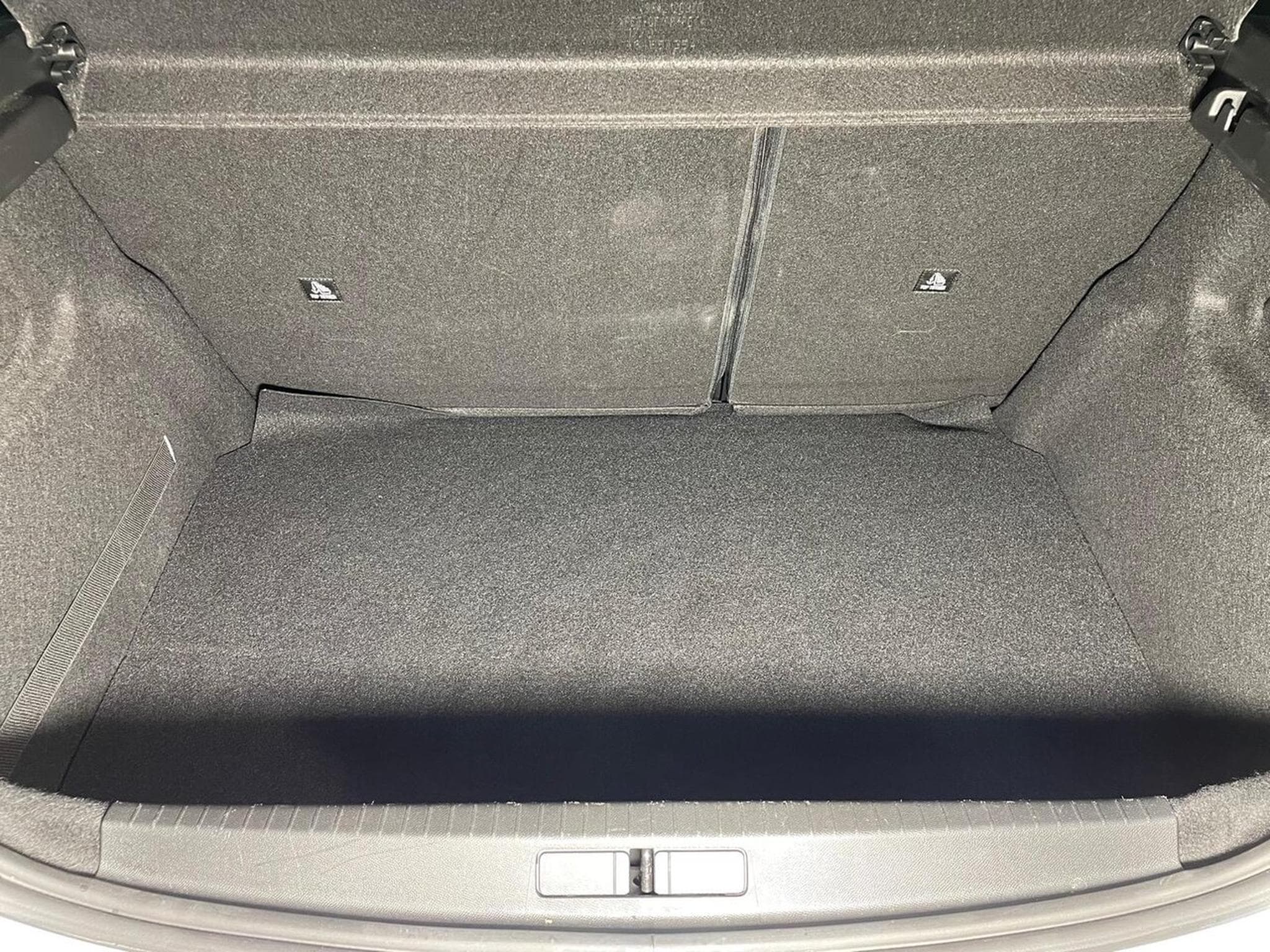 Peugeot 208 1.2 ESSENCE 75 ACTIVE CARPLAY (2022) - Photo 12