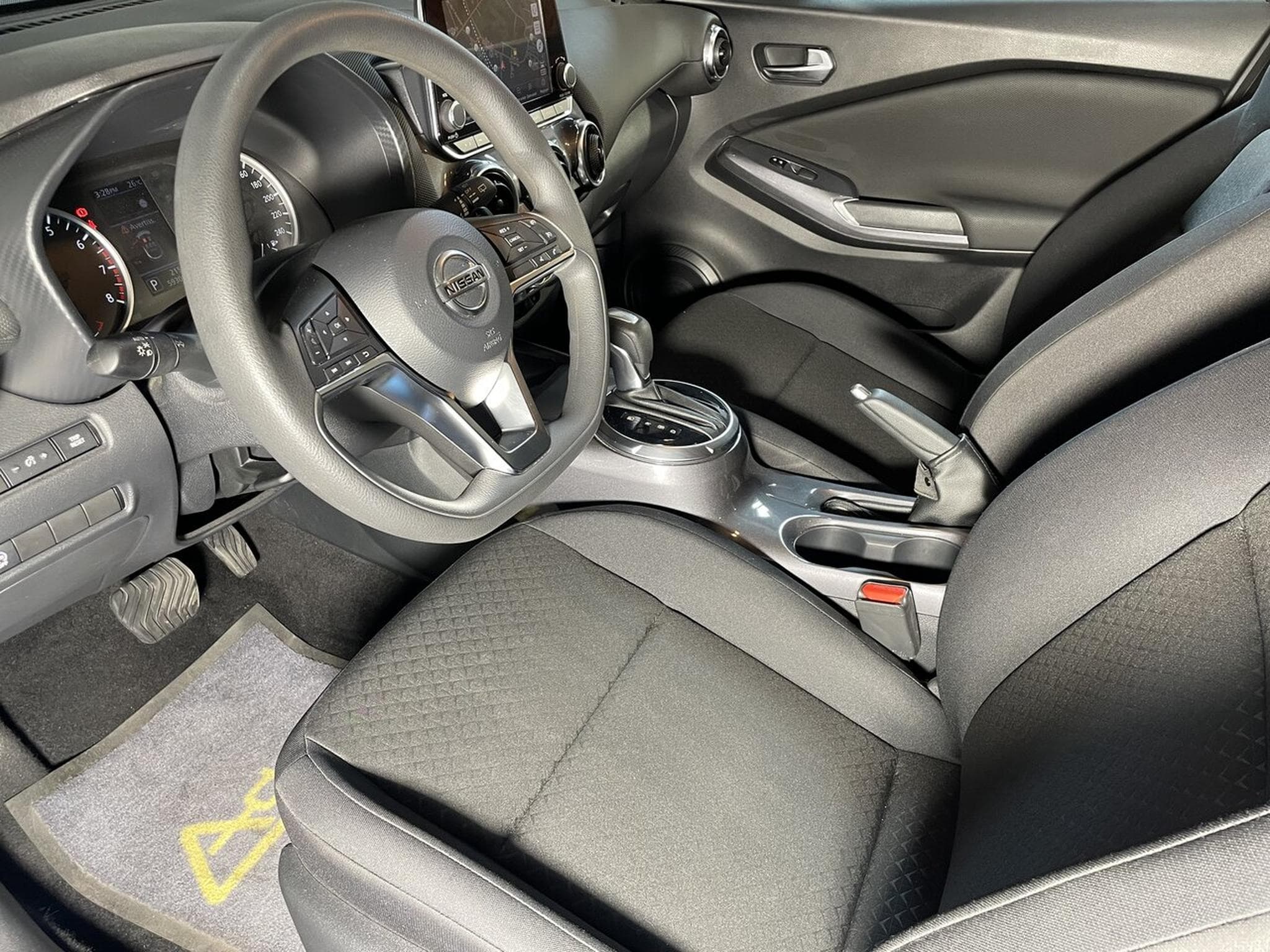 Nissan Juke 1.0 DIG-T 114 AUTO ACENTA CARPLAY (2022) - Photo 10