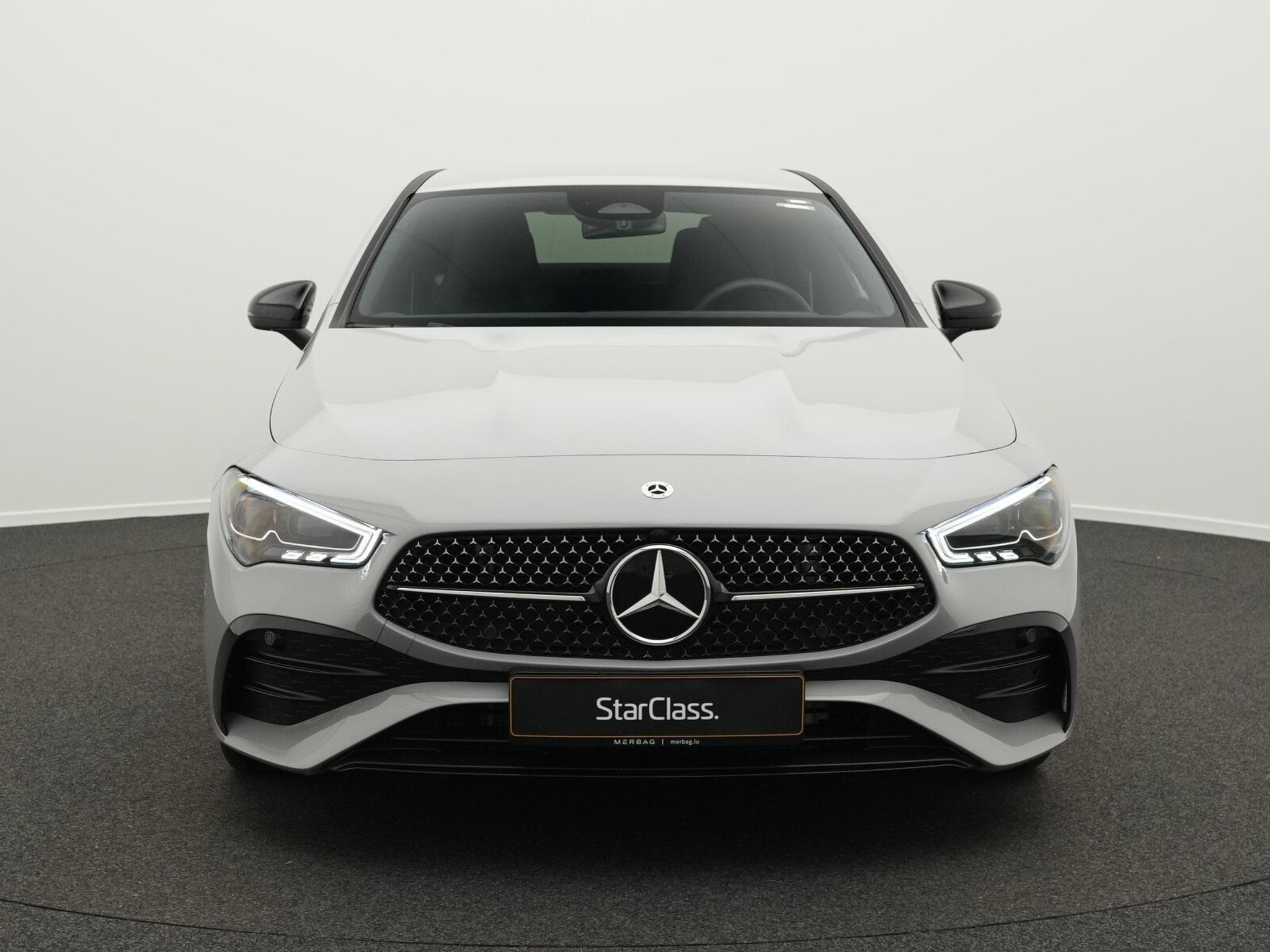 Mercedes CLA 200 d AMG-Line Cpe Multi+Kamera+Night+19" (2025) - Foto 2
