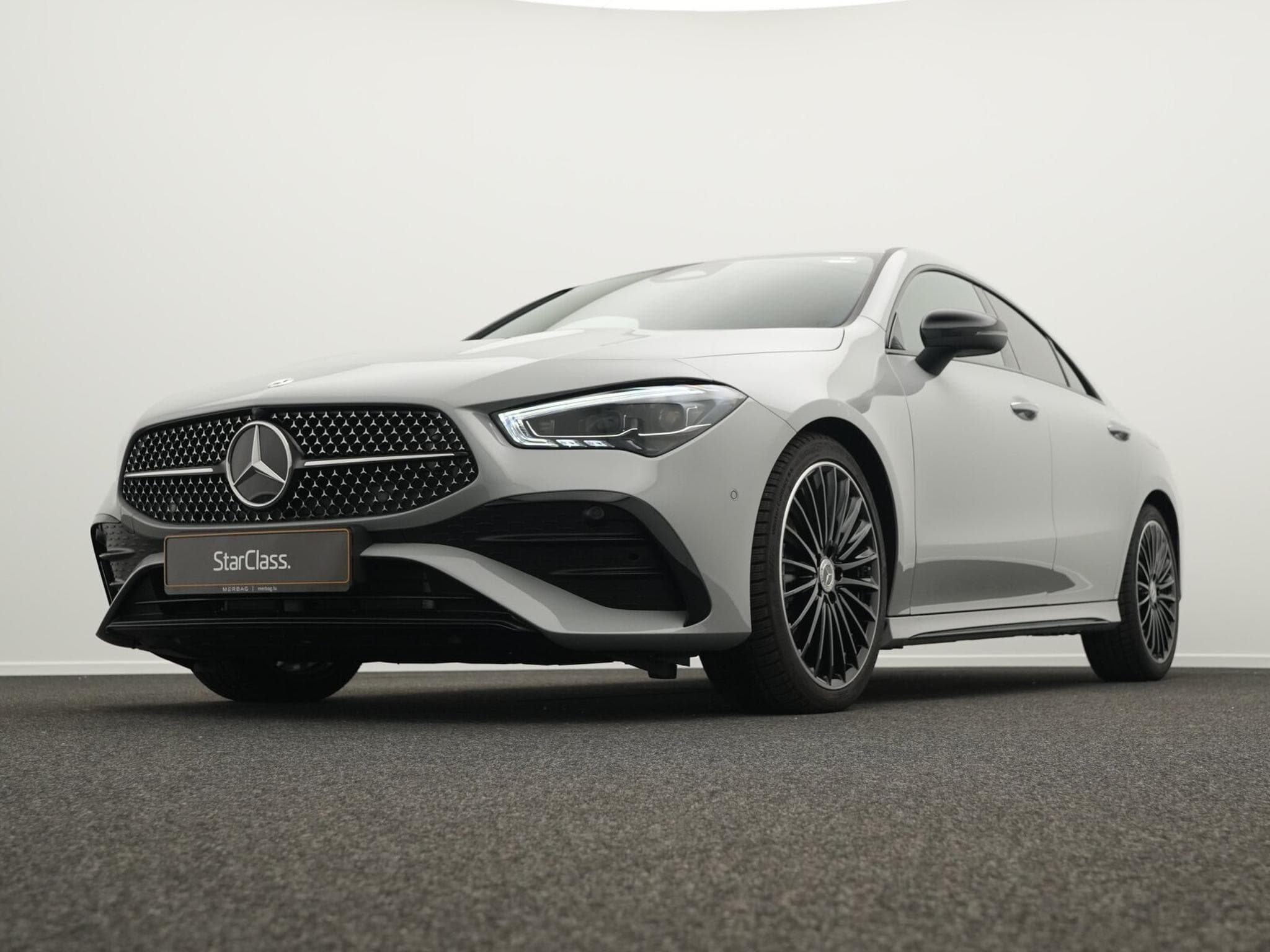 Mercedes CLA 200 d AMG-Line Cpe Multi+Kamera+Night+19" (2025) - Foto 10