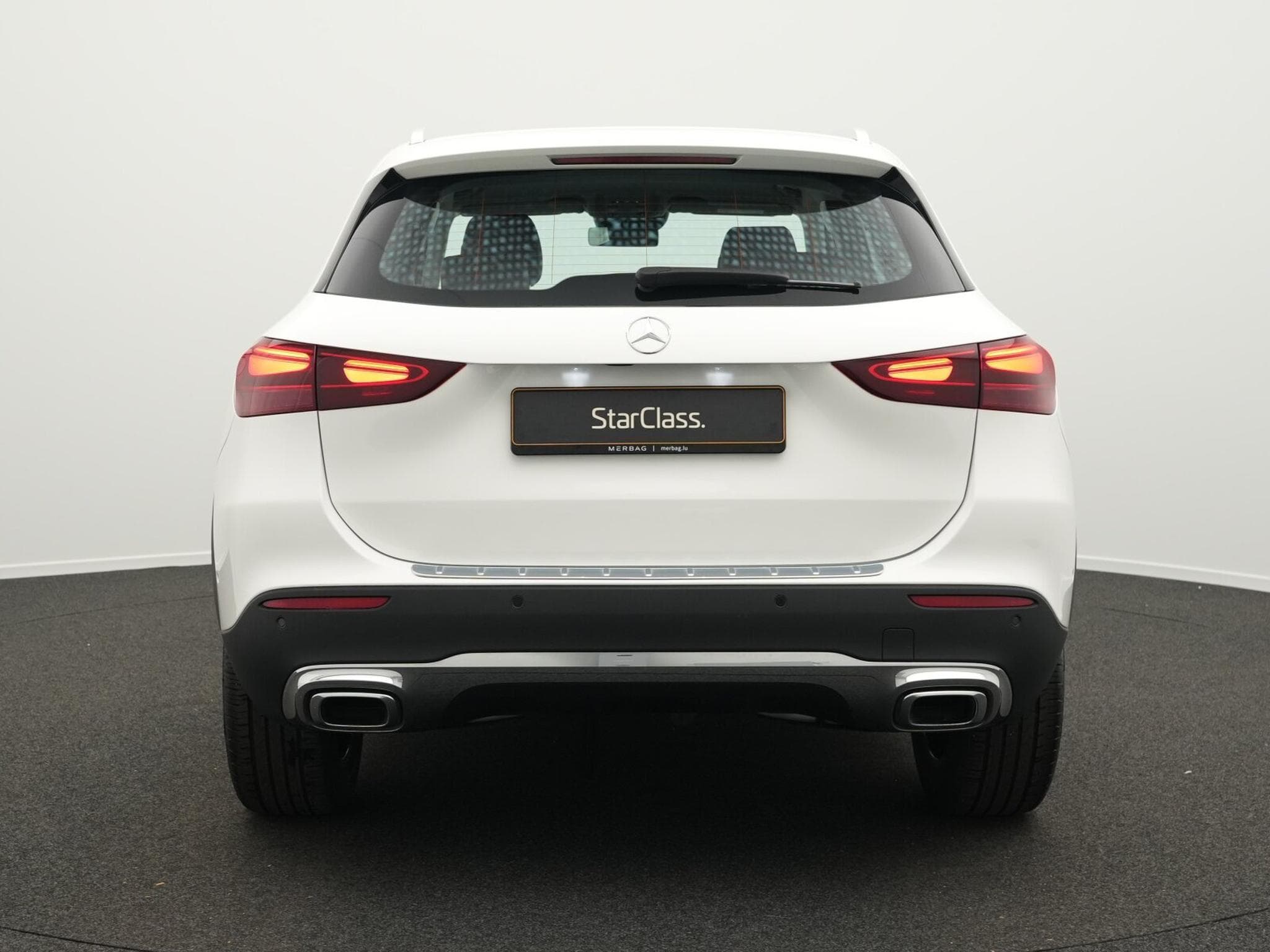 Mercedes GLA 180 Progressive LED+Kamera+Easypack (2025) - Photo 4