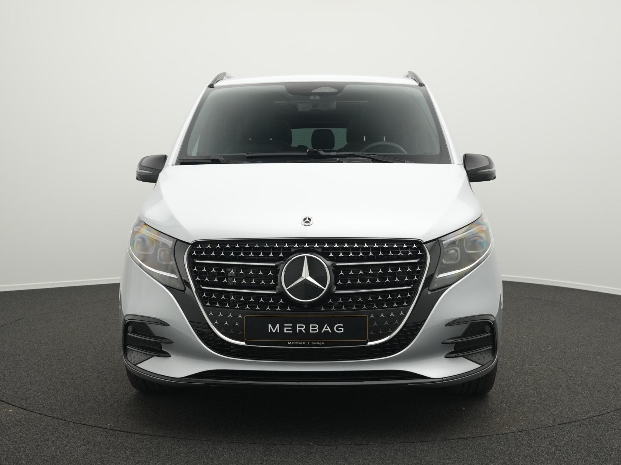 Mercedes V d 4MATIC EXCLUSIVE Lang (2026) - Photo 2
