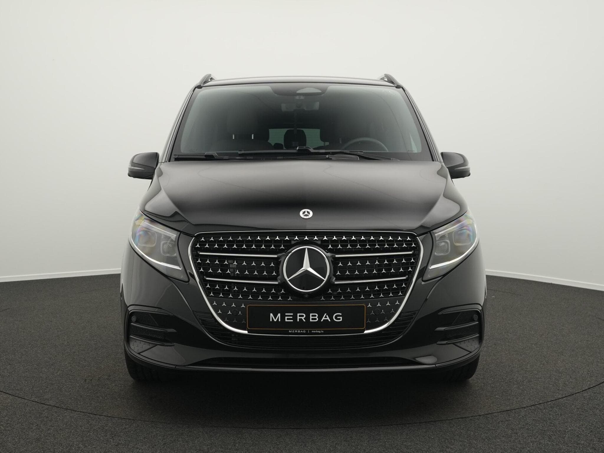 Mercedes V d 4MATIC EXCLUSIVE Lang (2026) - Photo 2