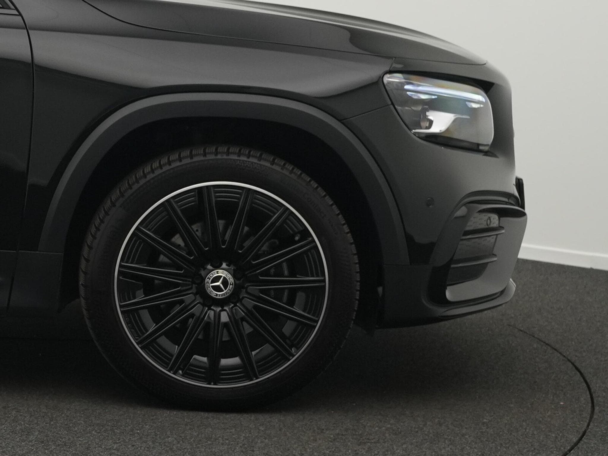 Mercedes GLB 200 d AMG-Line Multi+AHK+Kamera+Night (2025) - Photo 8