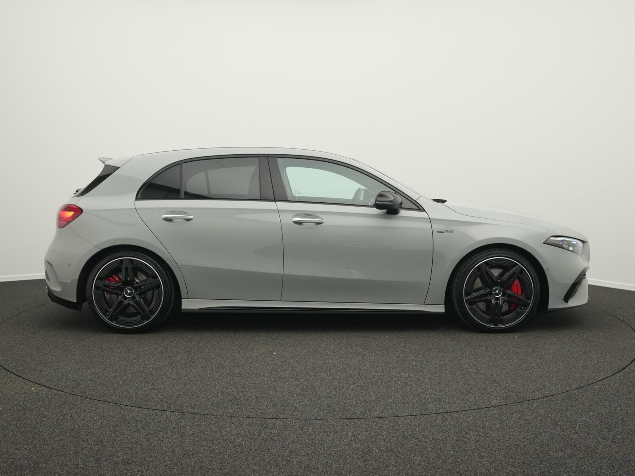 Mercedes A 35 AMG 4M Multi+Night+Kamera+19" (2025) - Photo 5