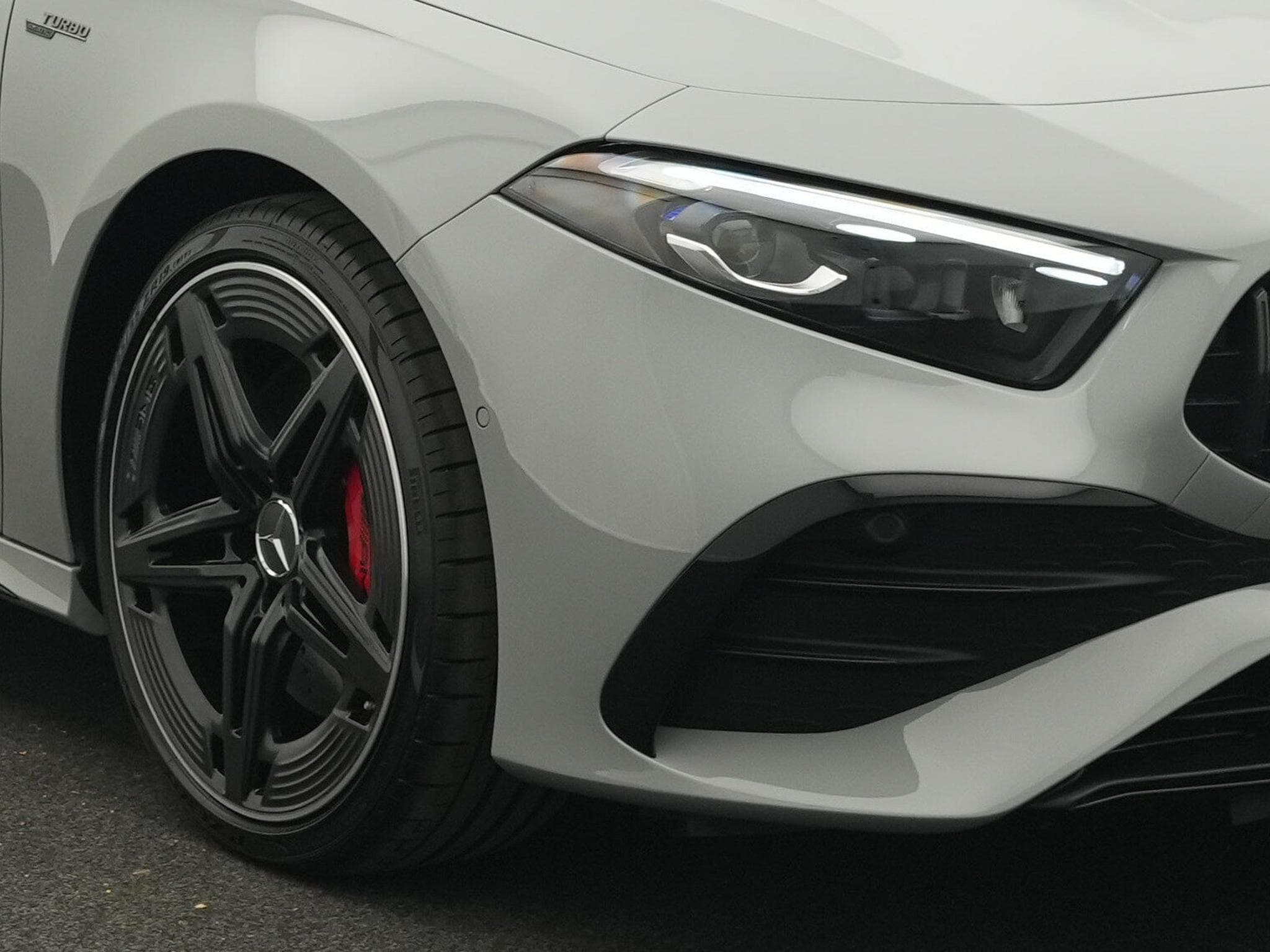 Mercedes A 35 AMG 4M Multi+Night+Kamera+19" (2025) - Photo 9