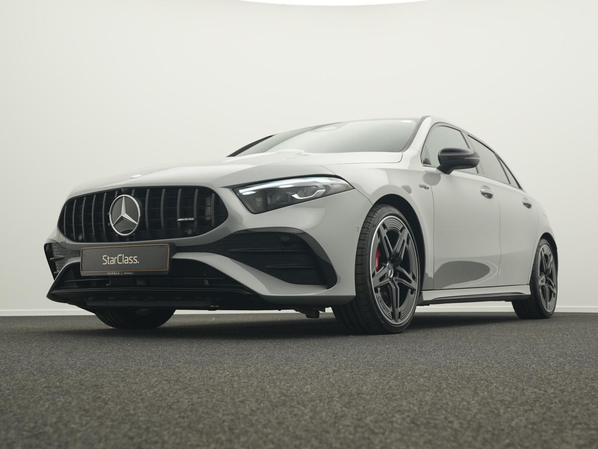 Mercedes A 35 AMG 4M Multi+Night+Kamera+19" (2025) - Photo 10
