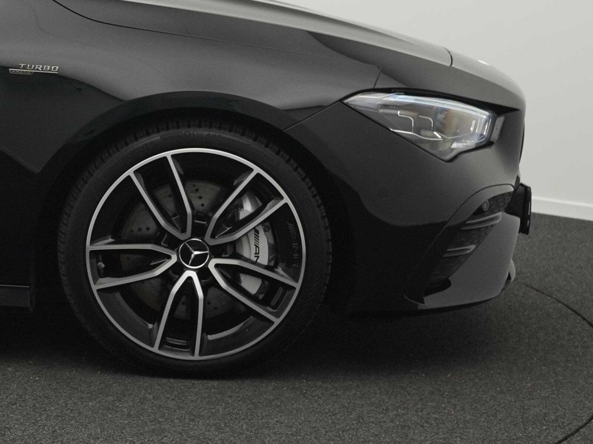 Mercedes CLA 35 AMG Mercedes-AMG CLA 35 4MATIC Coupé Multi+Night+Totw+Distr+MBUX (2025) - Photo 8