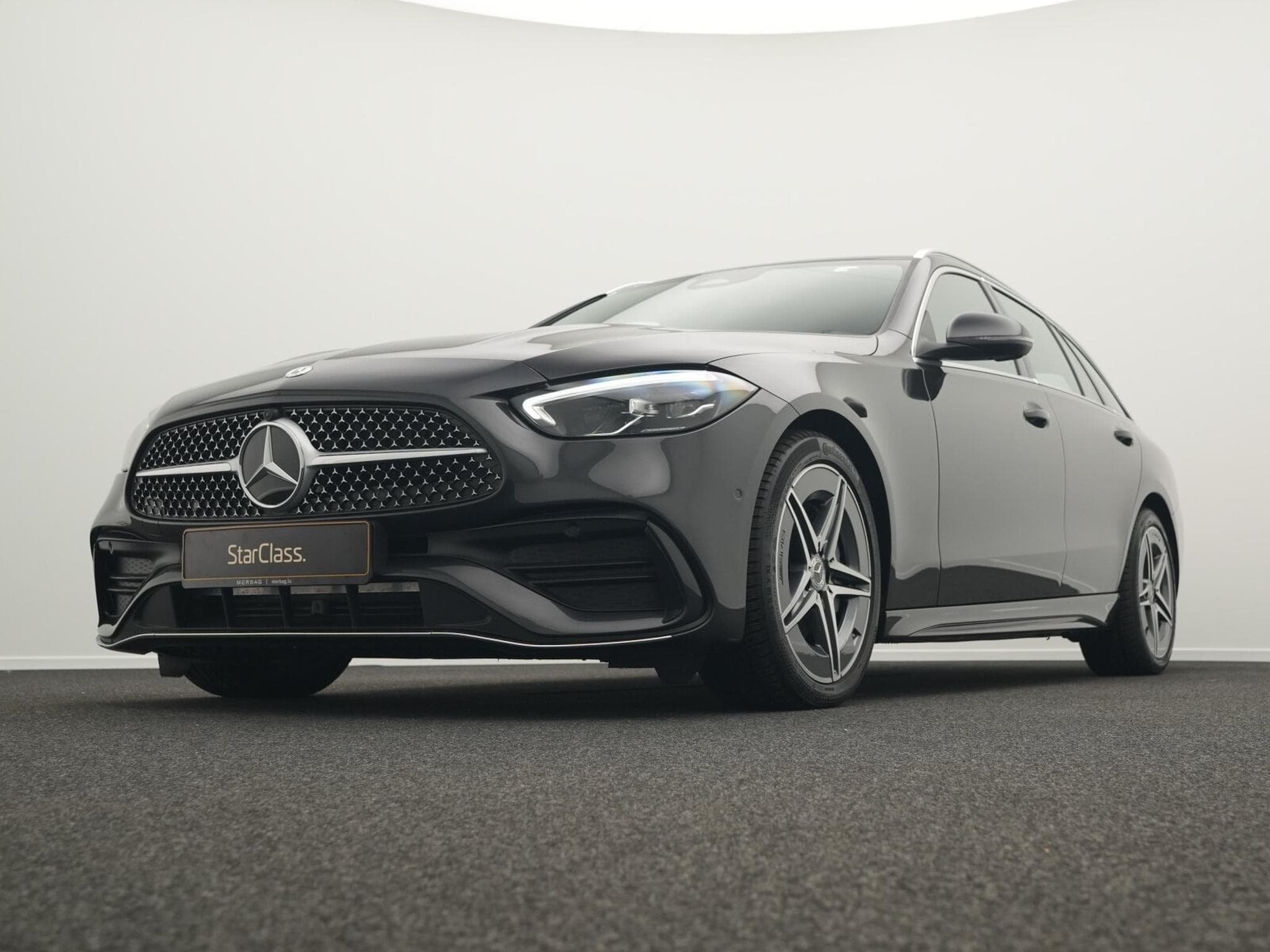 Mercedes C 300 d T AMG-Line LED+Kamera+AHK+EasyPack (2025) - Photo 10