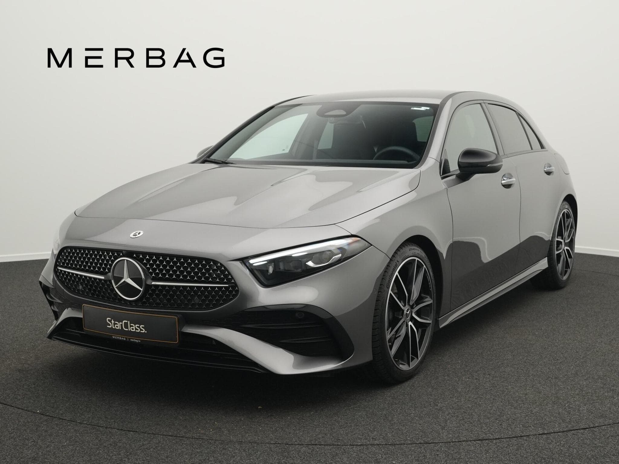 Mercedes A 200 d Multi+Kamera+Night+MBUX (2025) - Photo 1