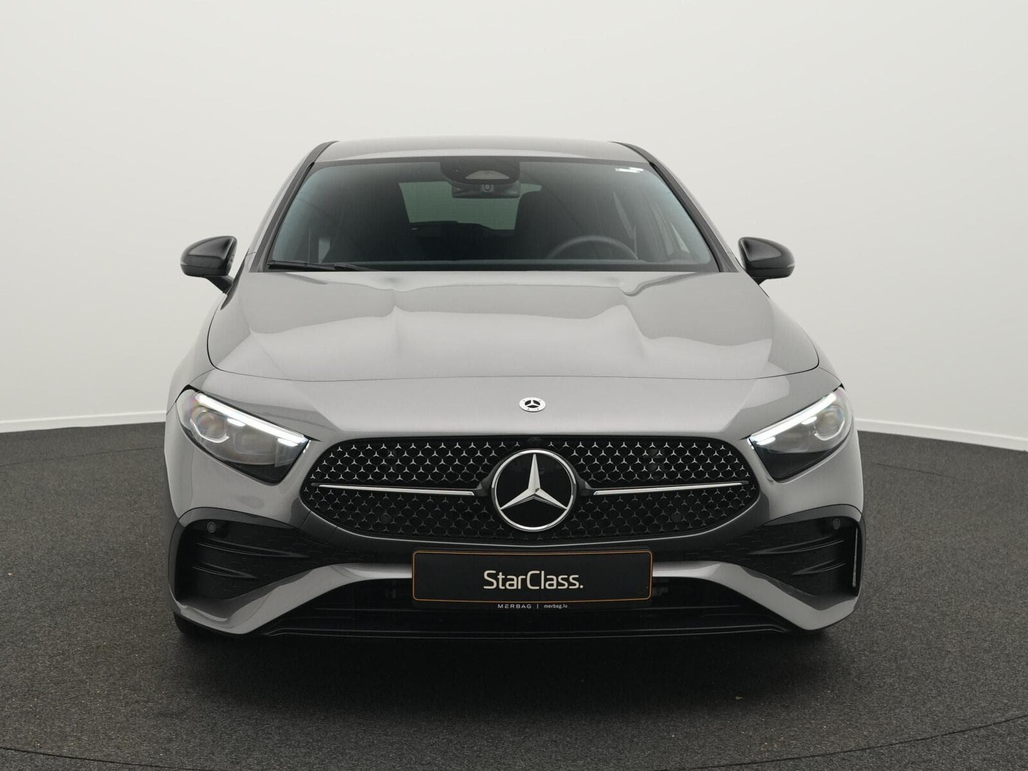 Mercedes A 200 d Multi+Kamera+Night+MBUX (2025) - Photo 2
