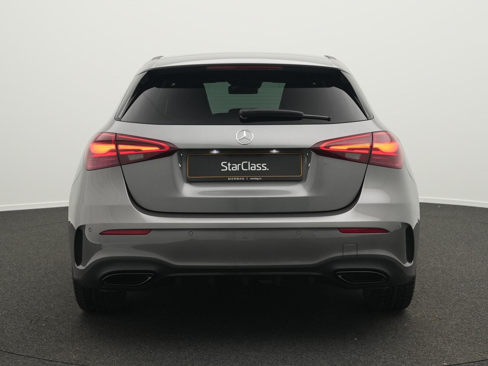 Mercedes A 200 d Multi+Kamera+Night+MBUX (2025) - Photo 4