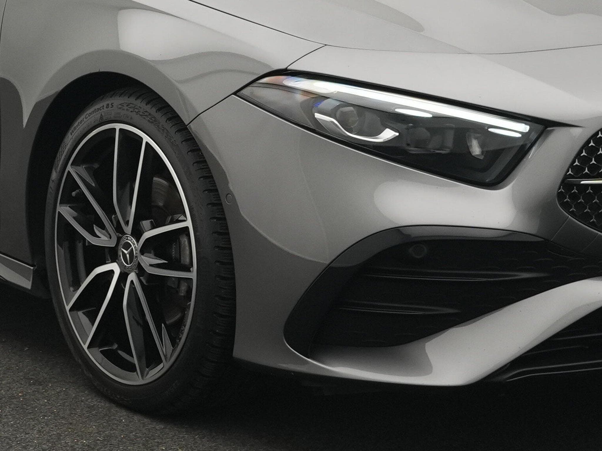 Mercedes A 200 d Multi+Kamera+Night+MBUX (2025) - Photo 9