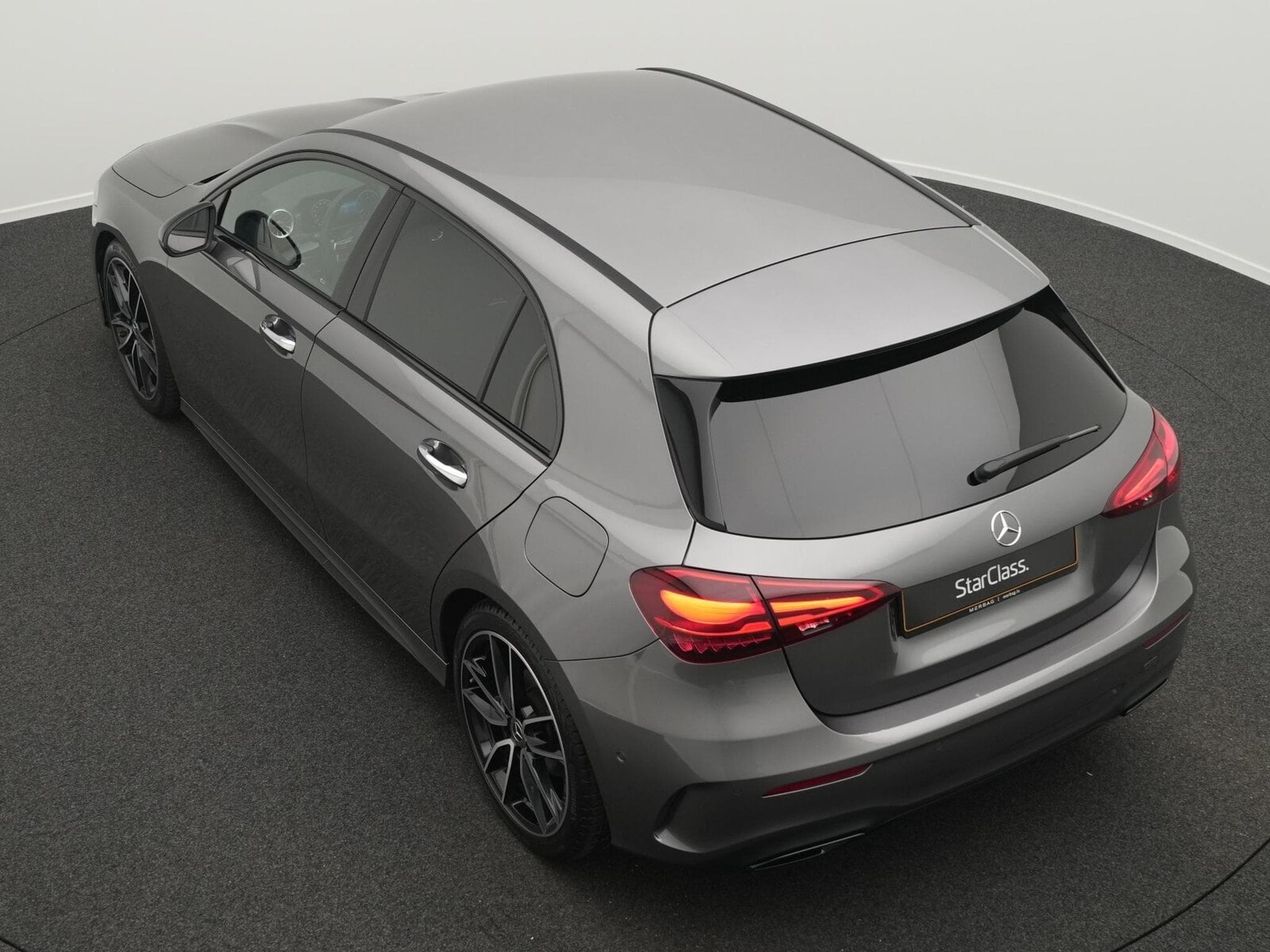 Mercedes A 200 d Multi+Kamera+Night+MBUX (2025) - Photo 13