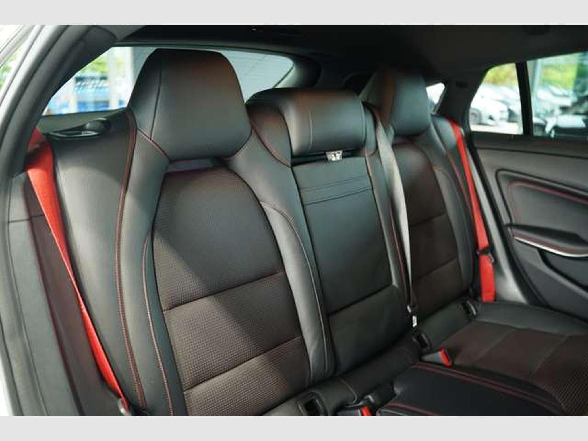 Mercedes CLA 45 AMG Schale *Pano S-Abgas * (2016) - Photo 21