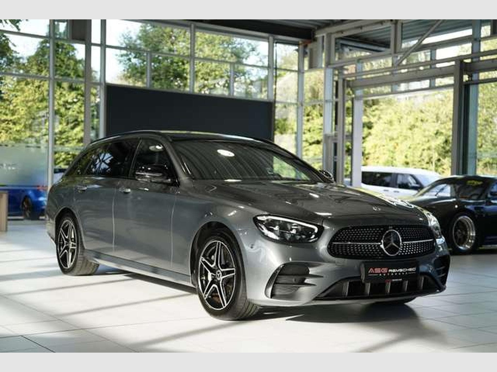 Mercedes E 300 de T AMG Line *2.H *Pano *Night *BURM *AHK (2022) - Photo 5