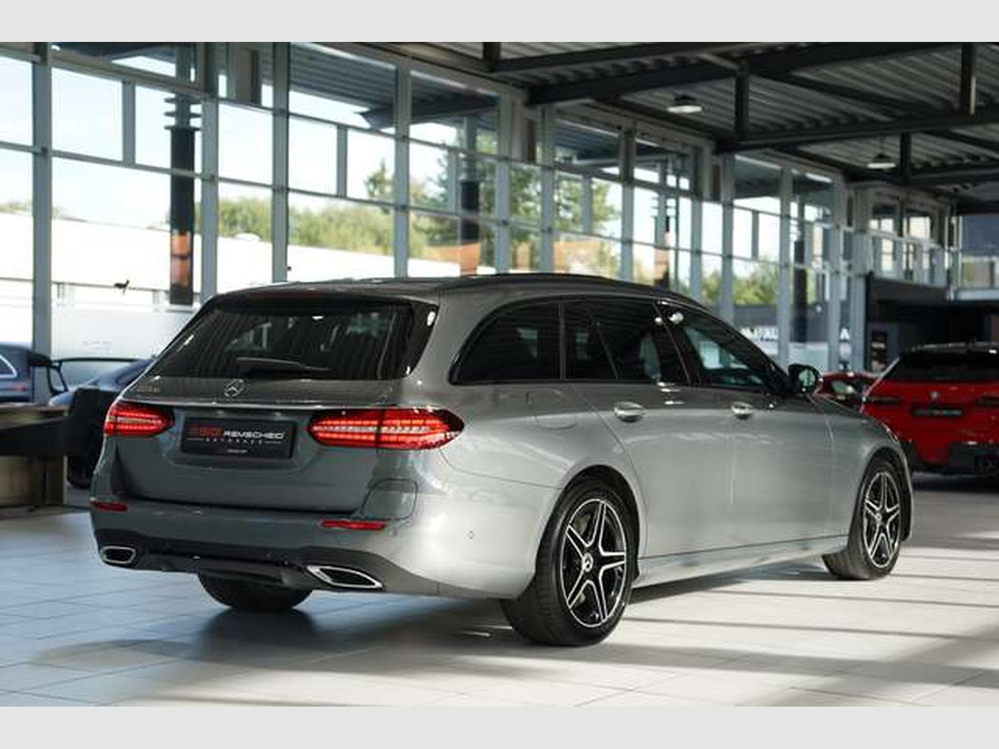 Mercedes E 300 de T AMG Line *2.H *Pano *Night *BURM *AHK (2022) - Photo 8