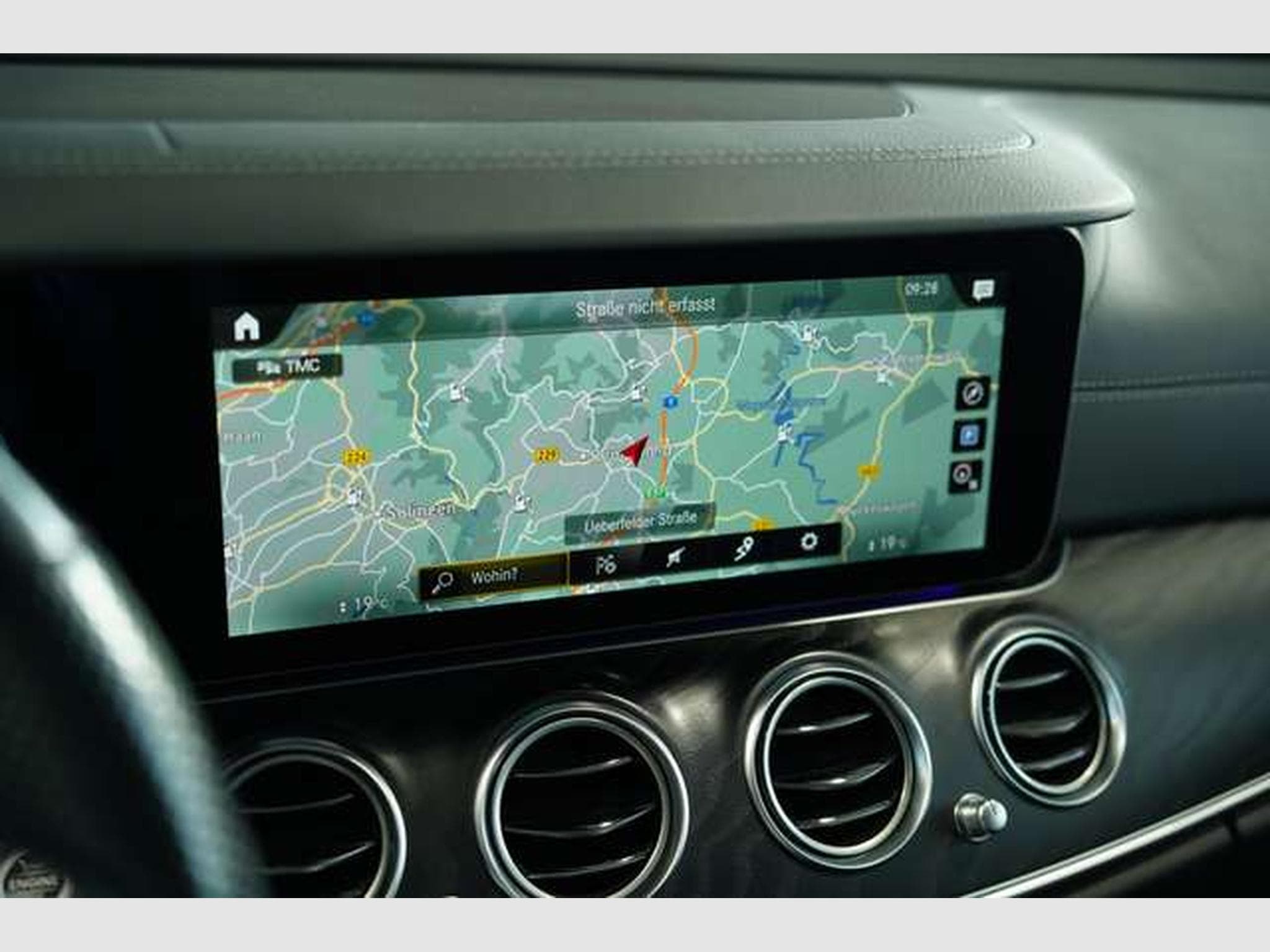 Mercedes E 300 de T AMG Line *2.H *Pano *Night *BURM *AHK (2022) - Photo 33