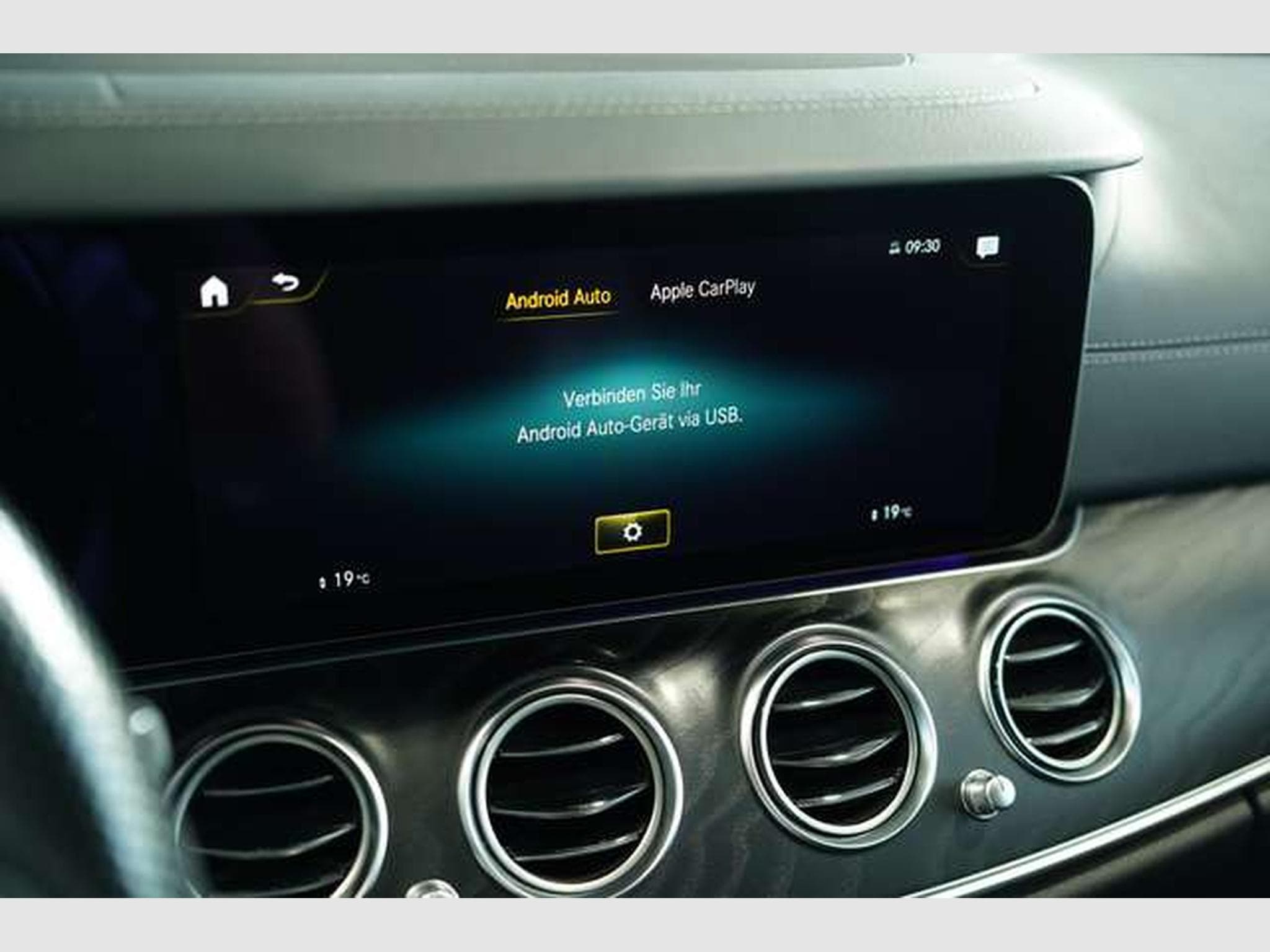 Mercedes E 300 de T AMG Line *2.H *Pano *Night *BURM *AHK (2022) - Photo 37