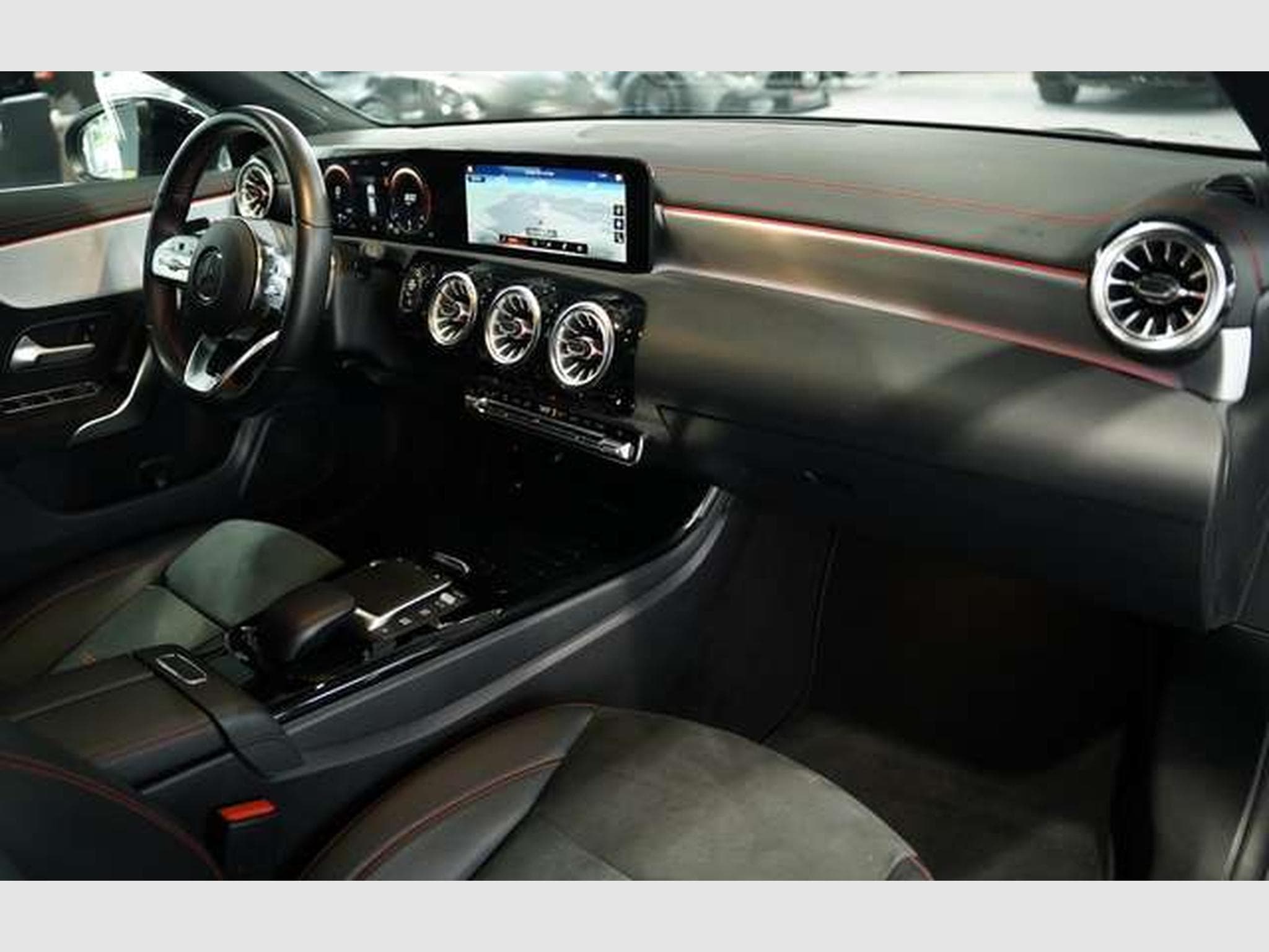 Mercedes CLA 200 AMG Line 1H *19*Pano*ACC (2023) - Photo 16