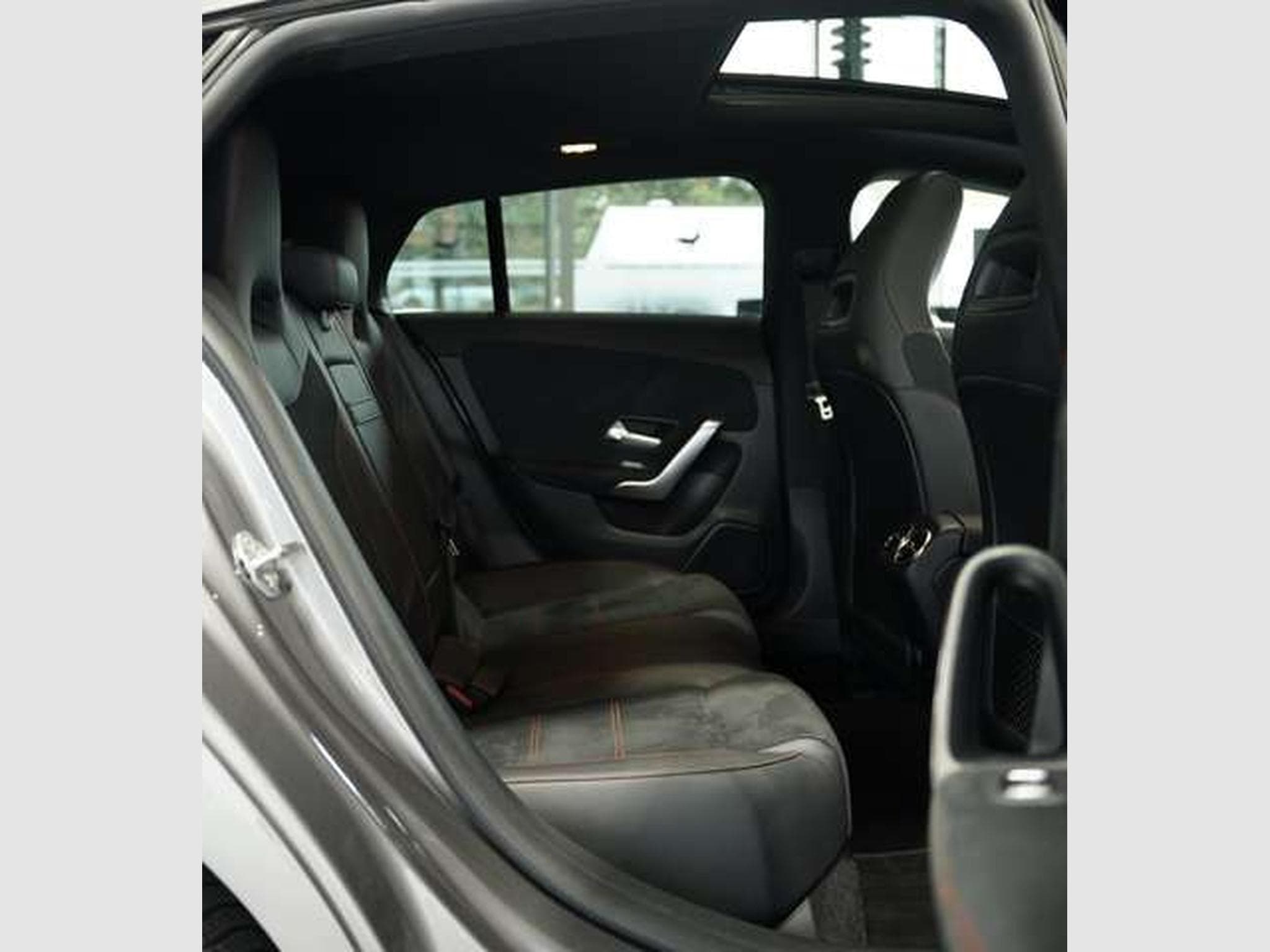 Mercedes CLA 200 AMG Line 1H *19*Pano*ACC (2023) - Photo 21