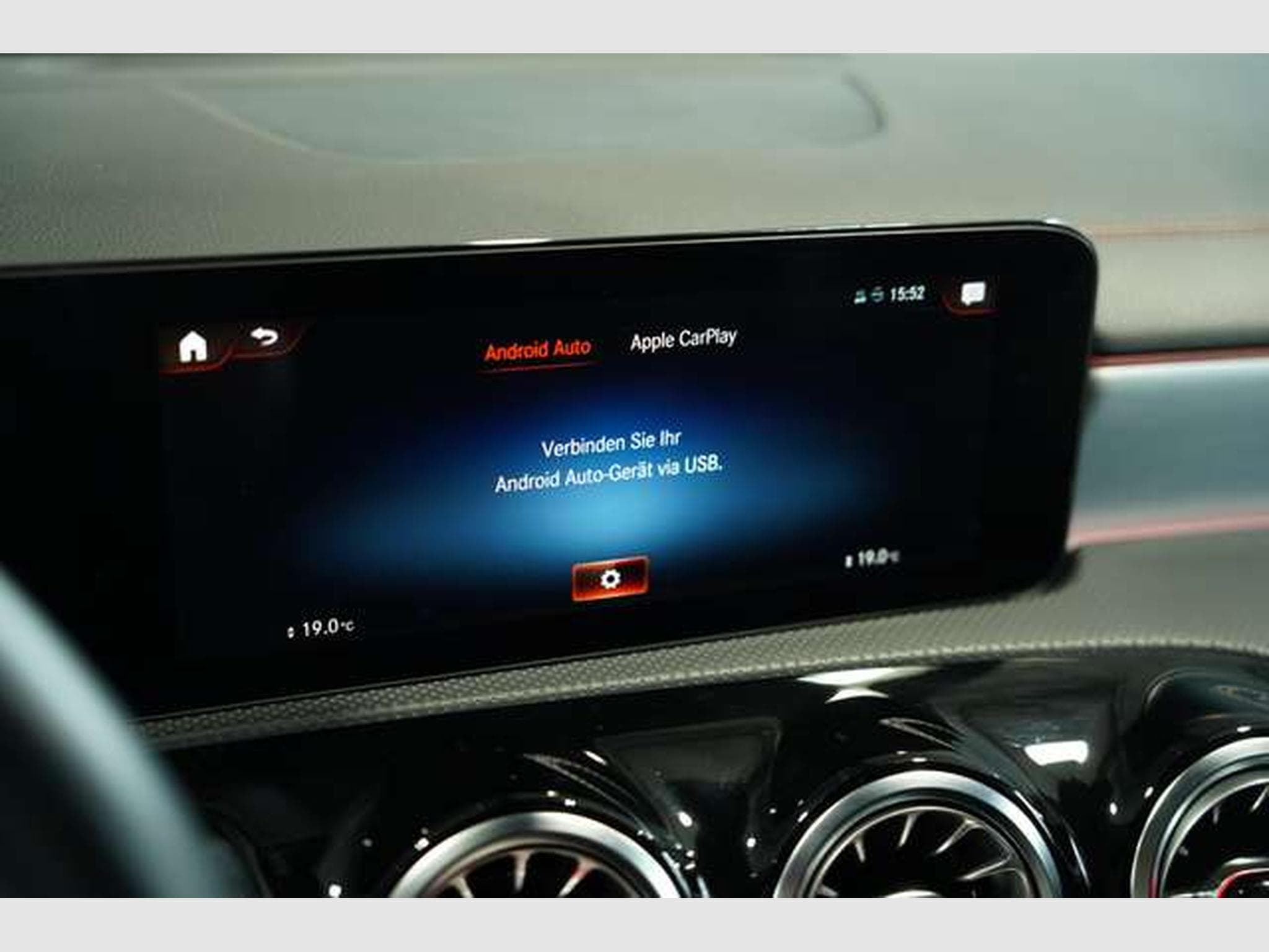 Mercedes CLA 200 AMG Line 1H *19*Pano*ACC (2023) - Photo 37