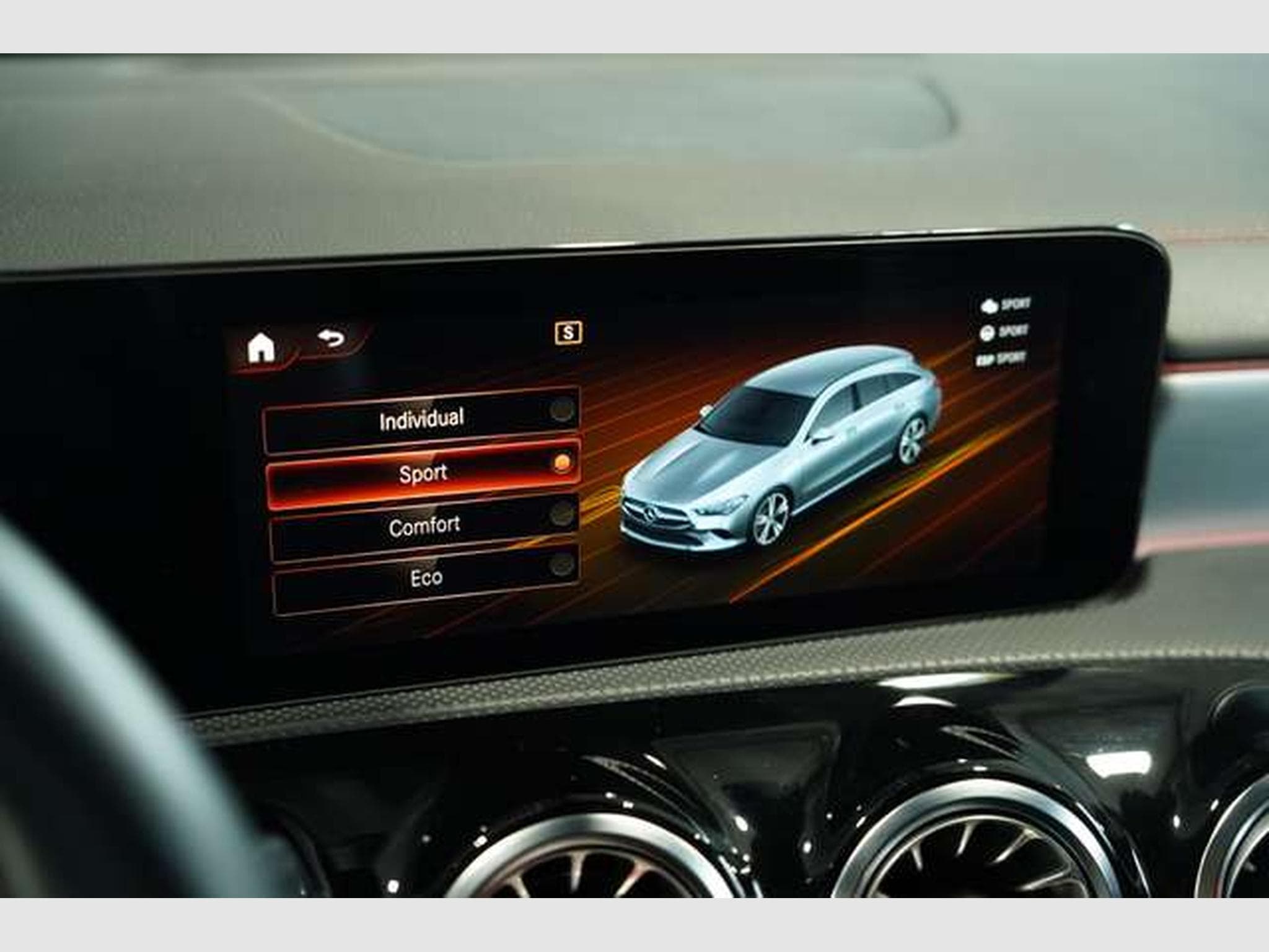 Mercedes CLA 200 AMG Line 1H *19*Pano*ACC (2023) - Photo 38