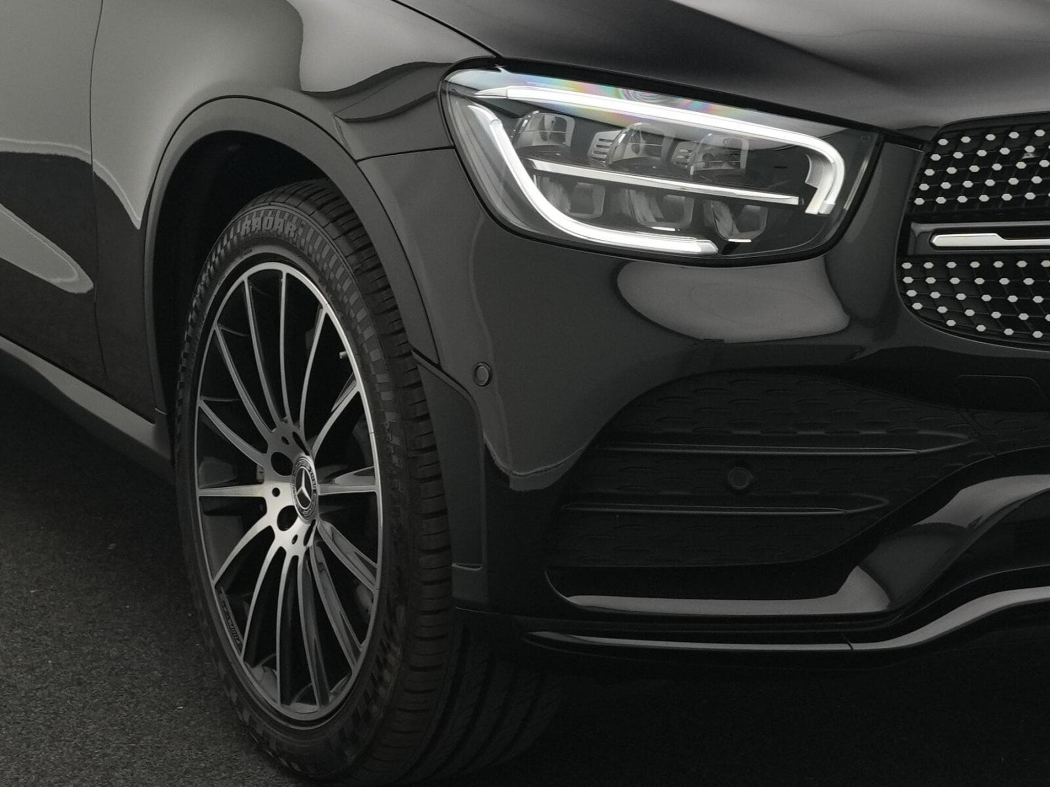 Mercedes GLC 220 d 4MATIC LED+Pano+Night+360°+20" (2022) - Foto 9
