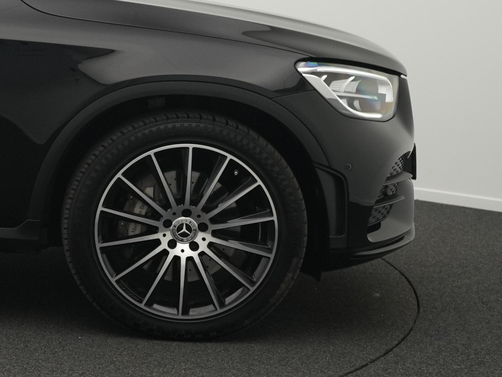 Mercedes GLC 220 d 4MATIC LED+Pano+Night+360°+20" (2022) - Foto 8