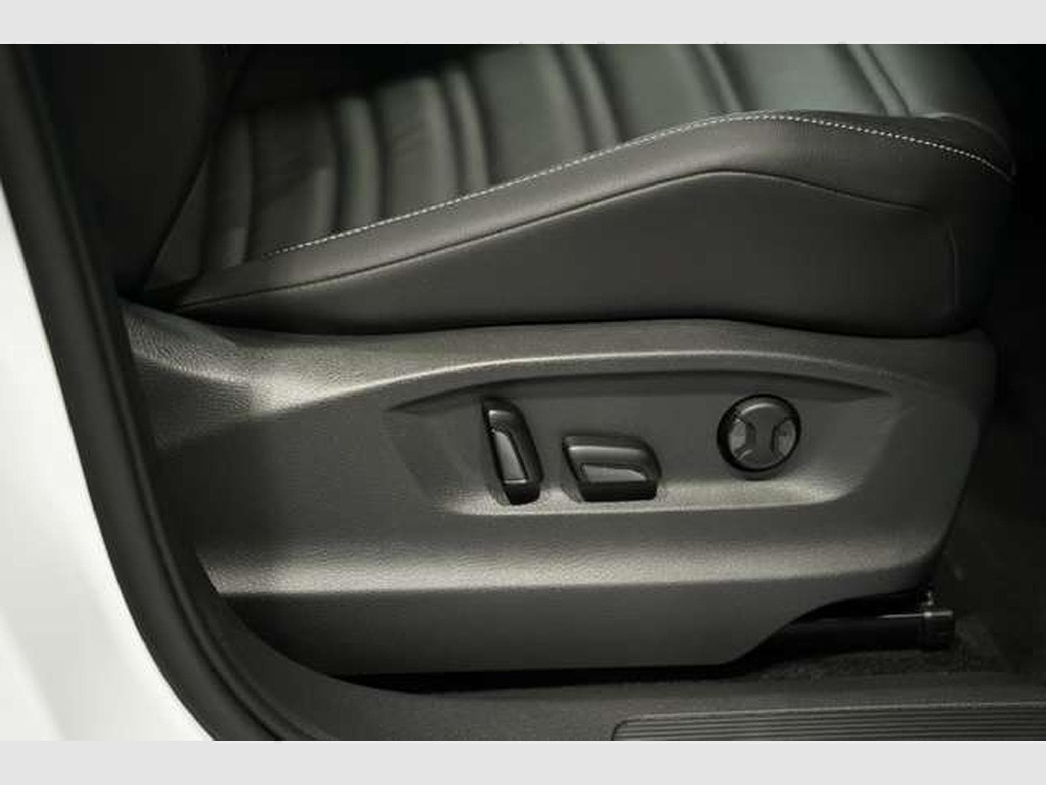 VW Touran R Line *ACC *Pano *Standhzg *AHK *Kamera (2021) - Photo 16