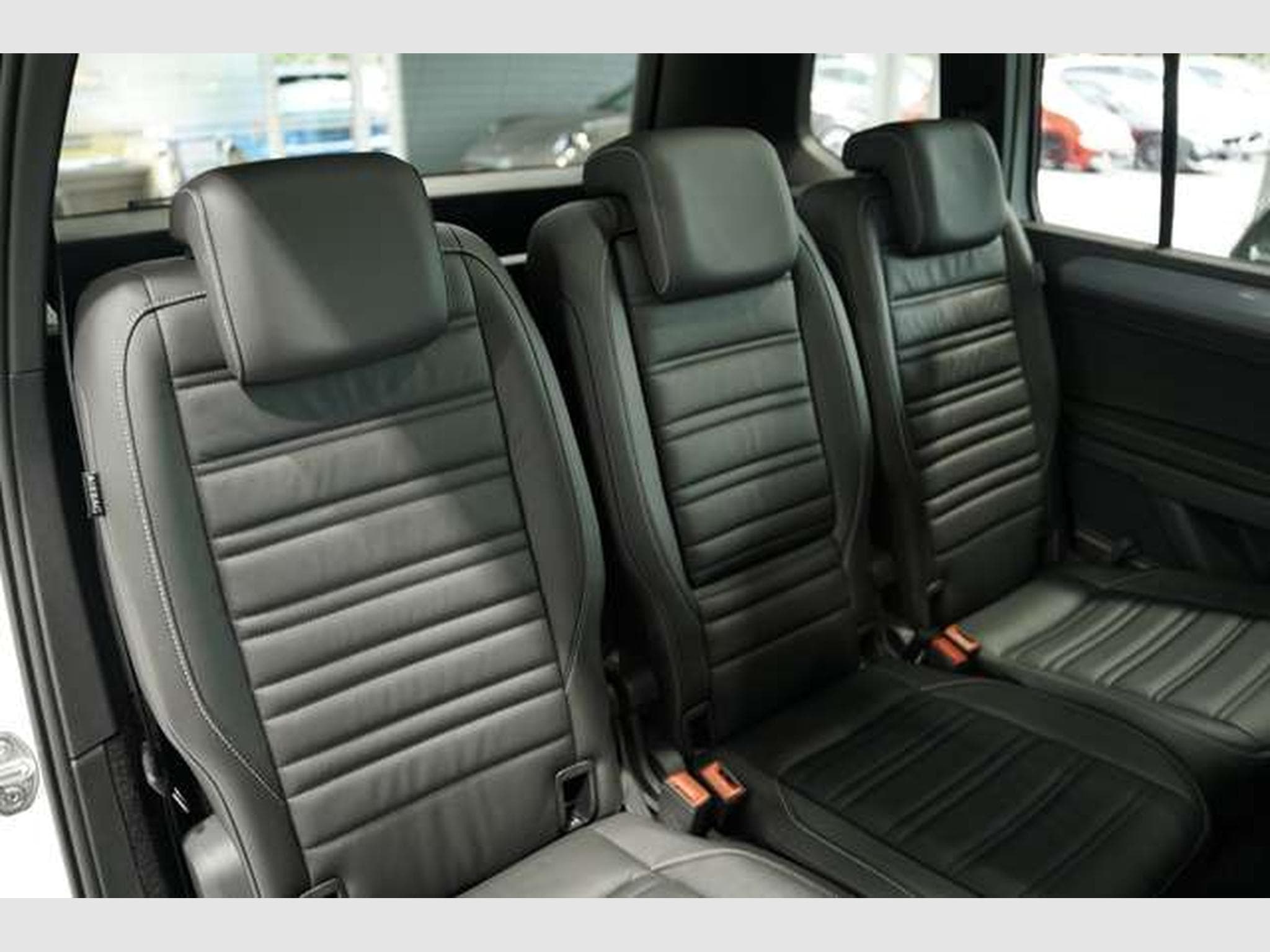 VW Touran R Line *ACC *Pano *Standhzg *AHK *Kamera (2021) - Photo 22