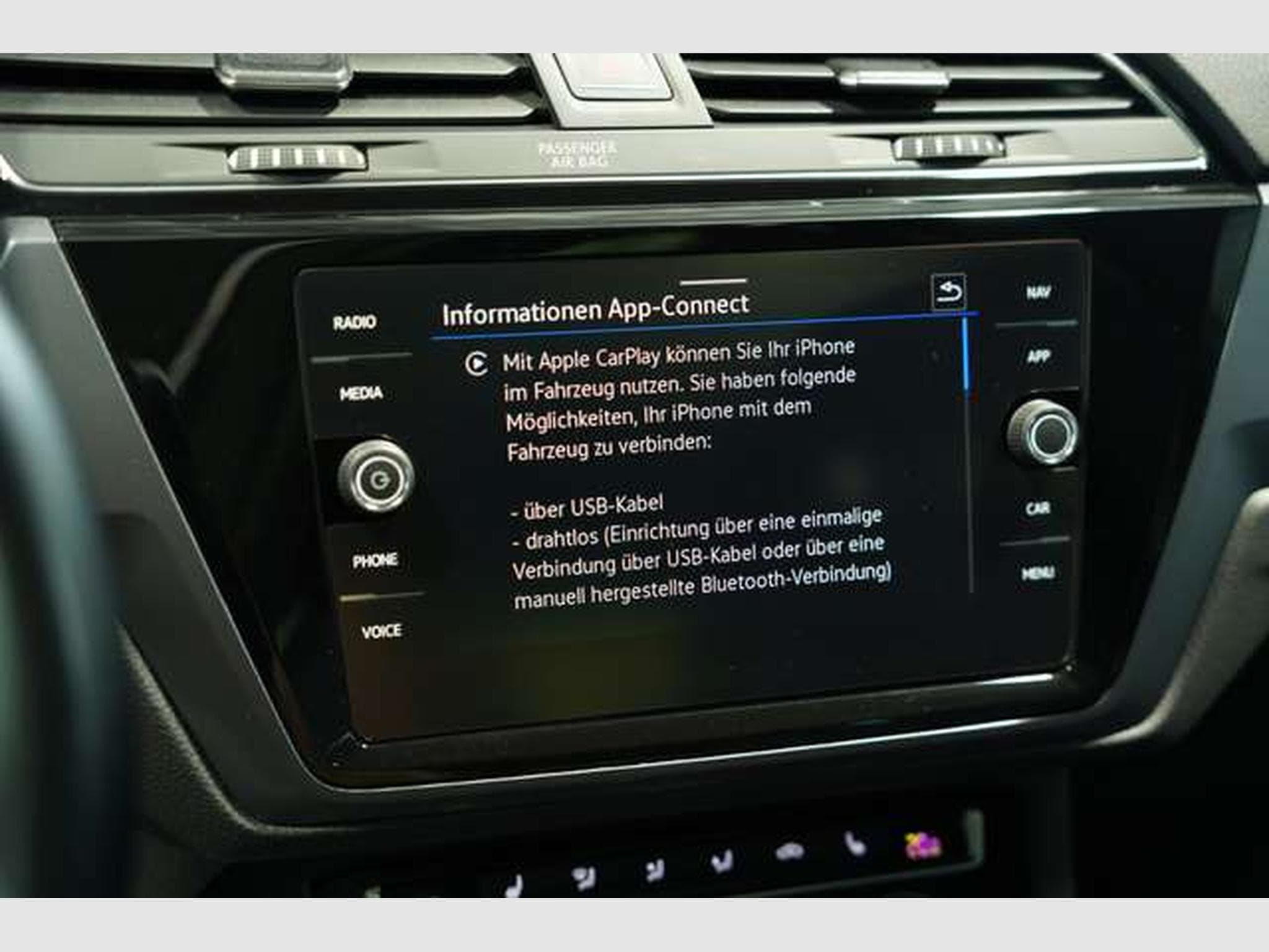 VW Touran R Line *ACC *Pano *Standhzg *AHK *Kamera (2021) - Photo 35