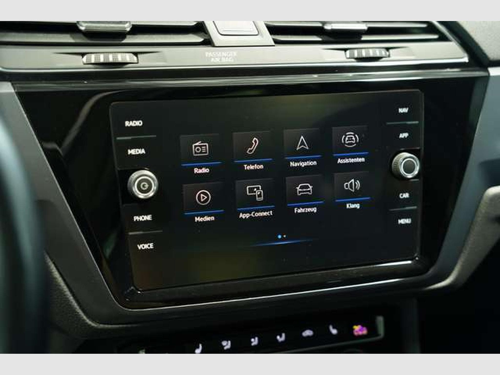 VW Touran R Line *ACC *Pano *Standhzg *AHK *Kamera (2021) - Photo 36