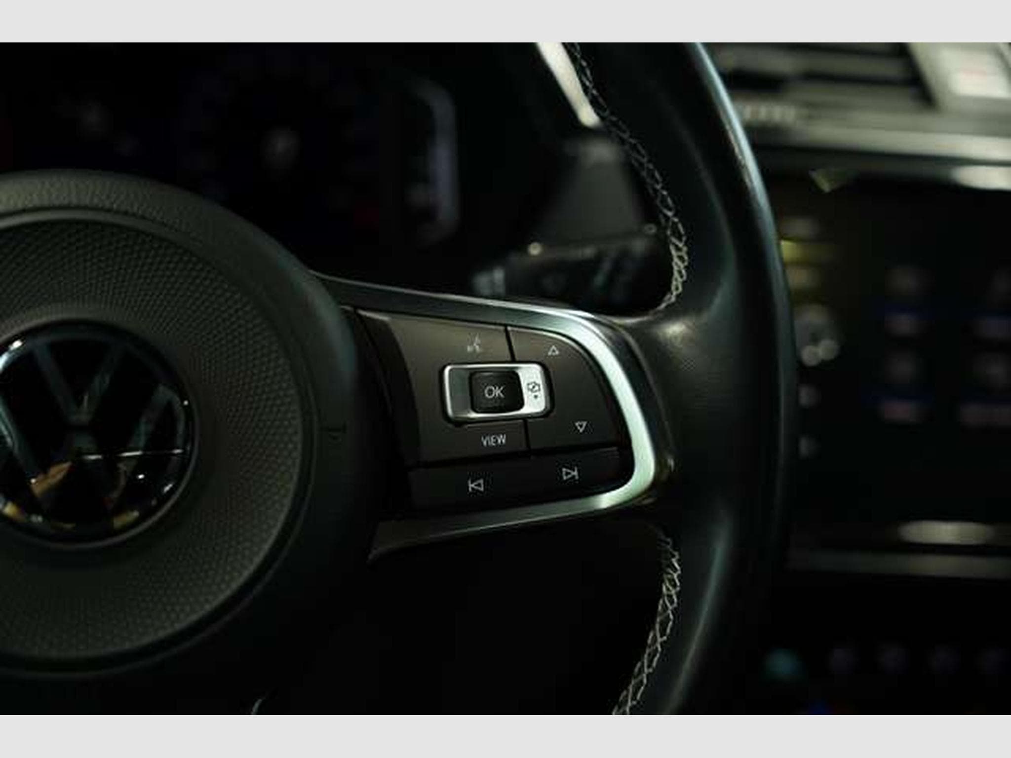 VW Touran R Line *ACC *Pano *Standhzg *AHK *Kamera (2021) - Photo 39