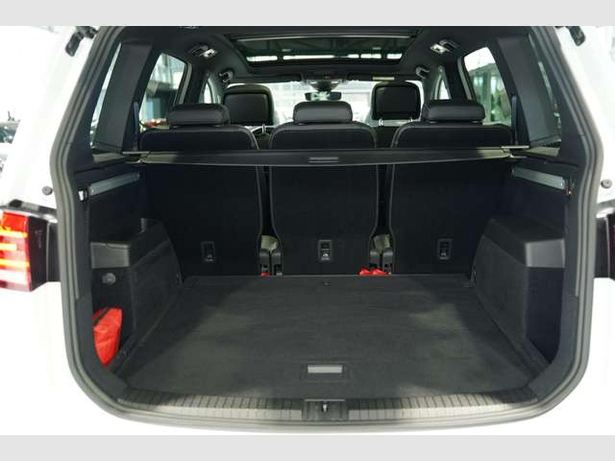 VW Touran R Line *ACC *Pano *Standhzg *AHK *Kamera (2021) - Photo 41