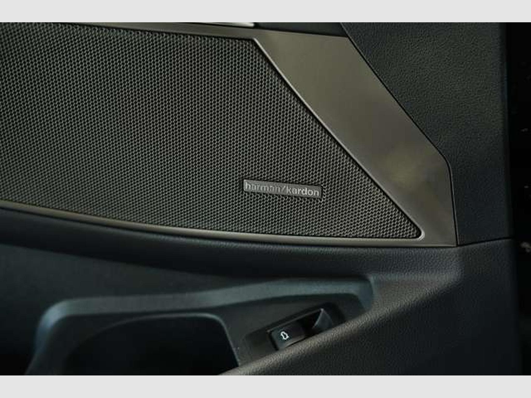 BMW M3 xD Competition Touring 2H*H&K*MwSt*M Driver?s (2024) - Photo 33