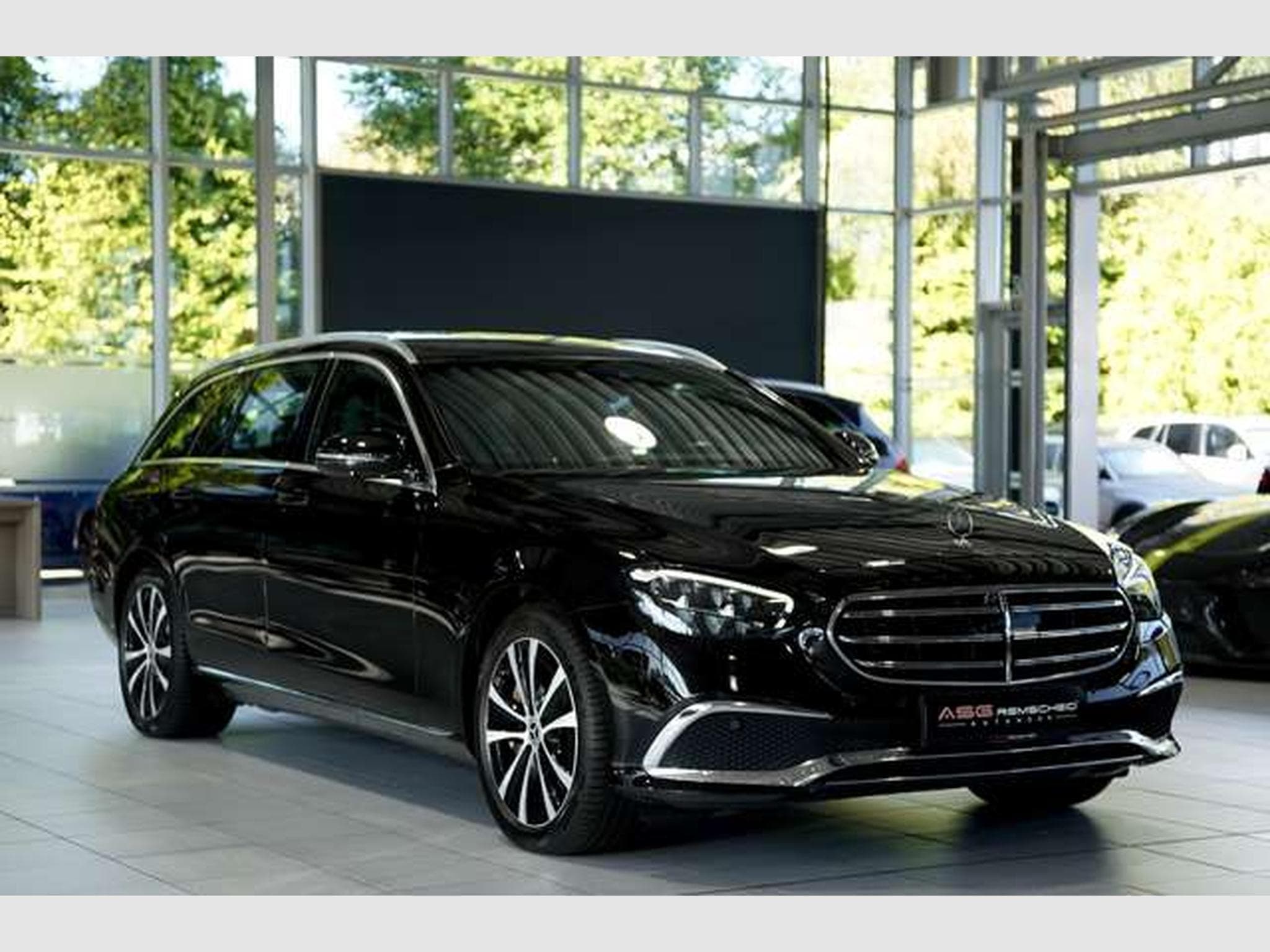 Mercedes E 300 de T Avantgarde 1.H *Pano *HUD *BURM *360° (2021) - Photo 5