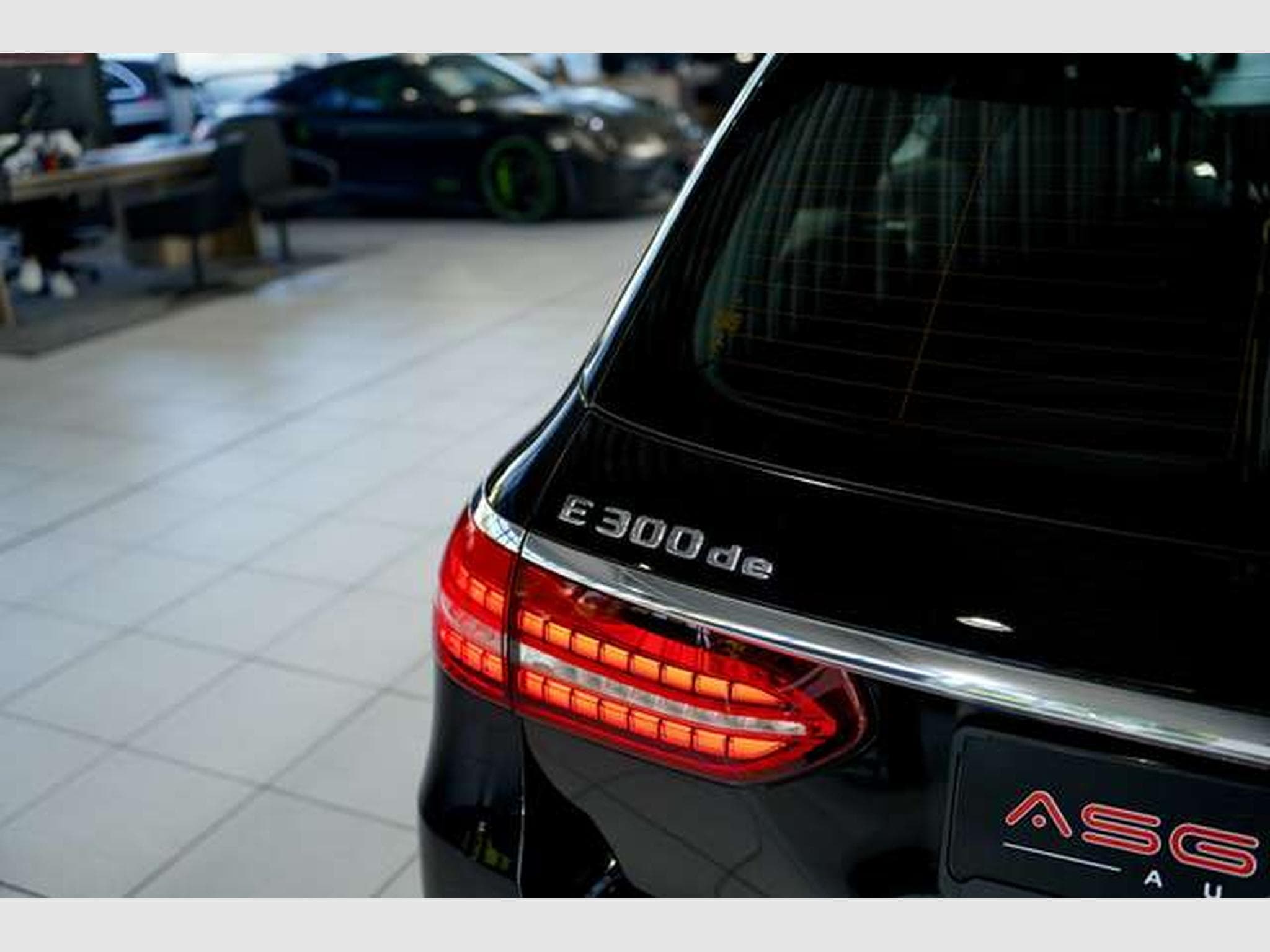 Mercedes E 300 de T Avantgarde 1.H *Pano *HUD *BURM *360° (2021) - Photo 12