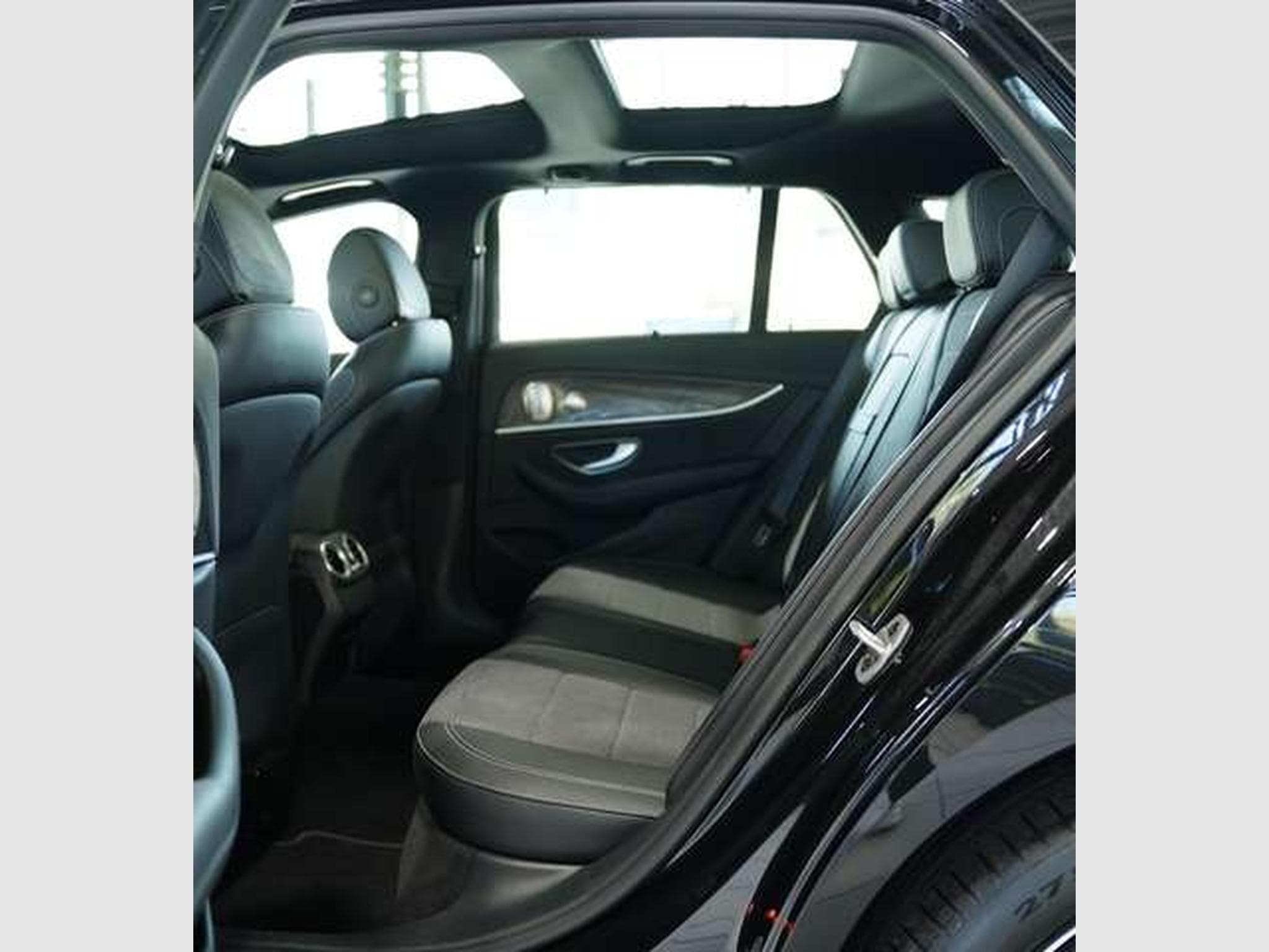 Mercedes E 300 de T Avantgarde 1.H *Pano *HUD *BURM *360° (2021) - Photo 22