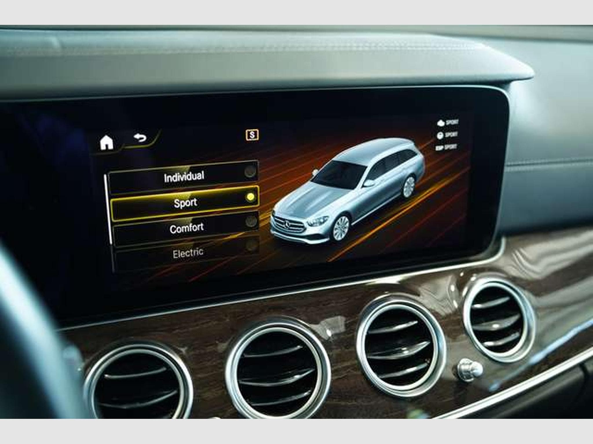 Mercedes E 300 de T Avantgarde 1.H *Pano *HUD *BURM *360° (2021) - Photo 36