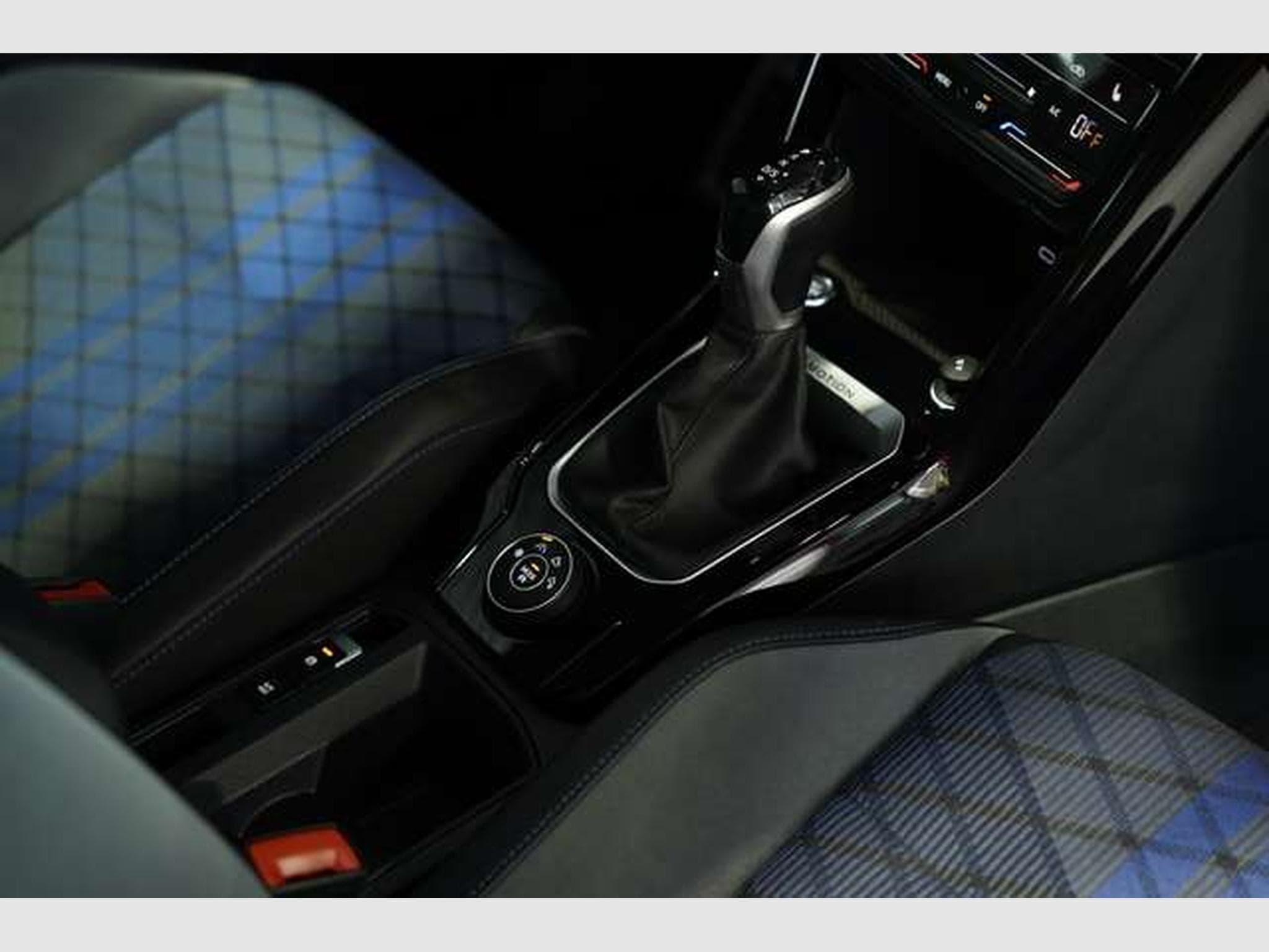 VW T-Roc R 4M *2.H *19 *Pano *AKRA *ACC *IQ.Light (2023) - Photo 21