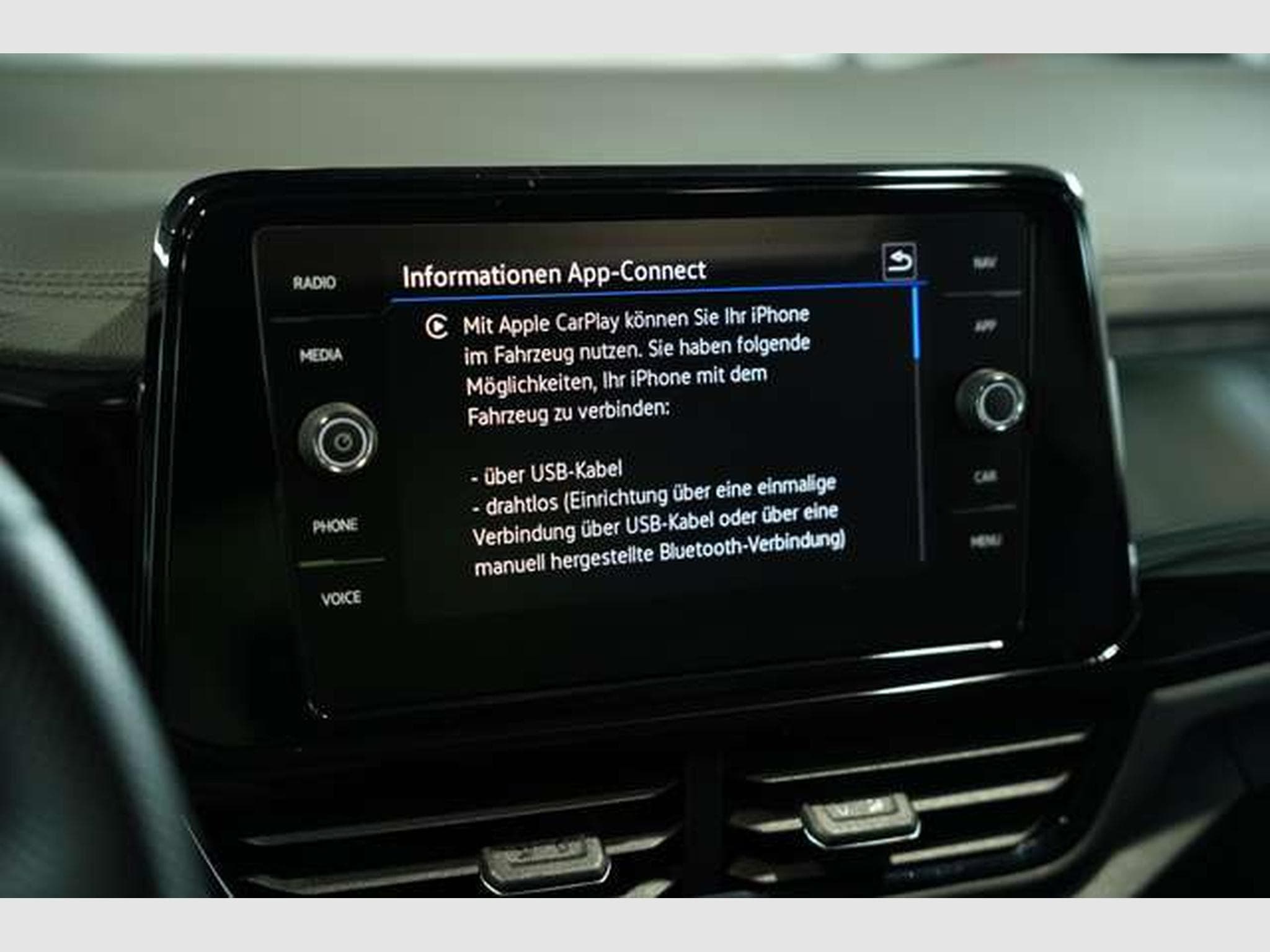 VW T-Roc R 4M *2.H *19 *Pano *AKRA *ACC *IQ.Light (2023) - Photo 36