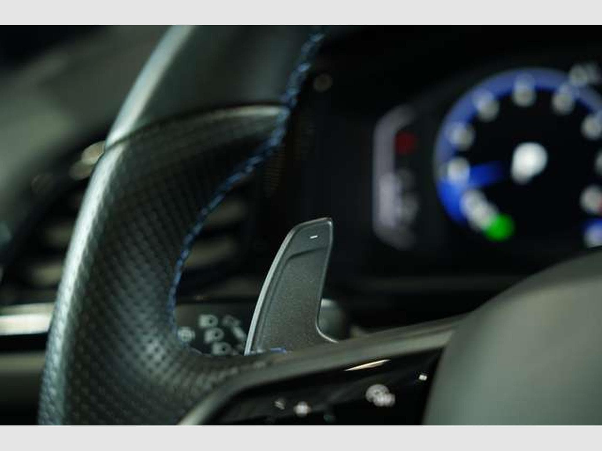 VW T-Roc R 4M *2.H *19 *Pano *AKRA *ACC *IQ.Light (2023) - Photo 42