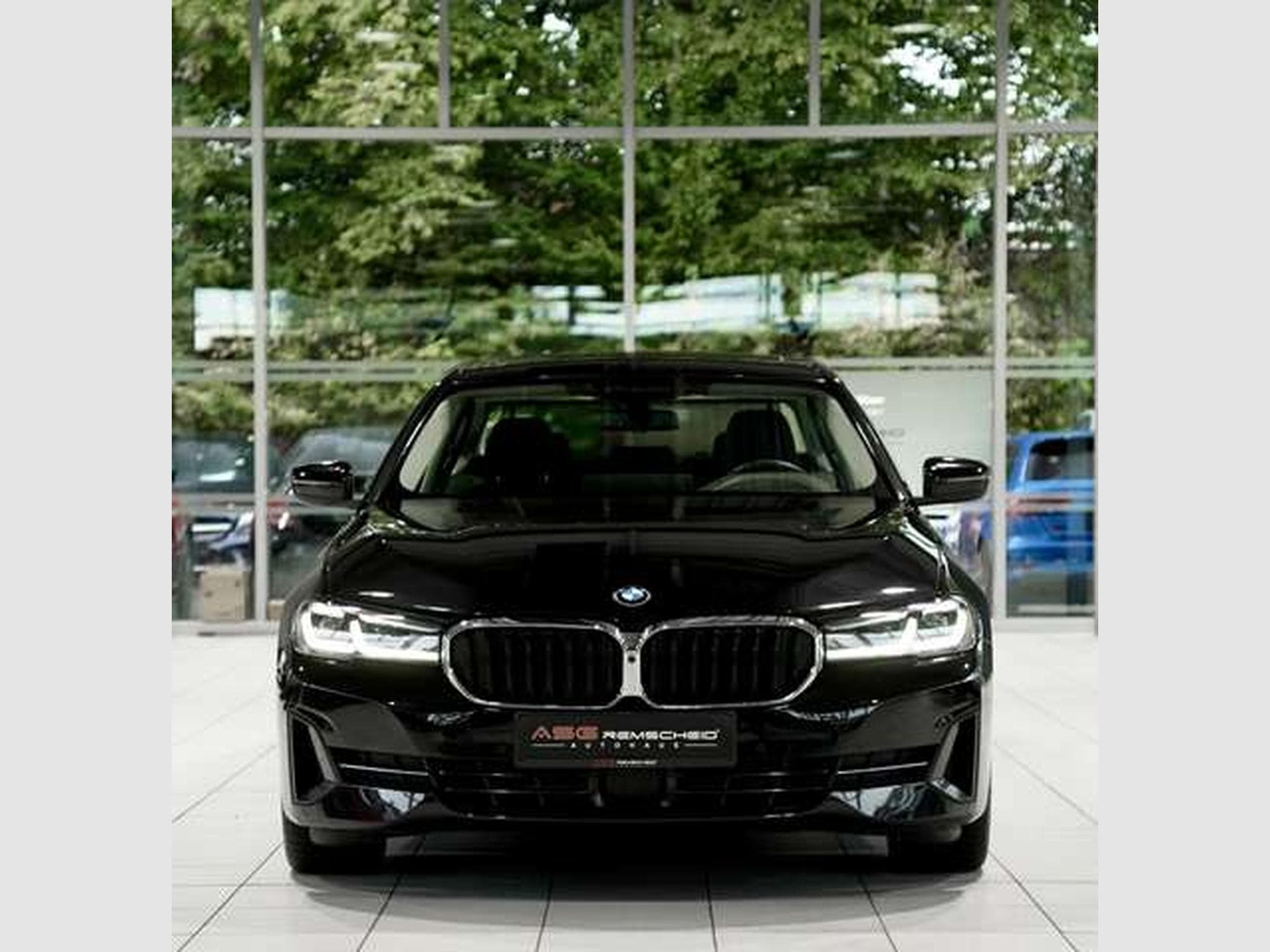 BMW 530 d xD Limousine 2.H *GSD*HUD*ACC*AHK*Memory (2021) - Photo 4