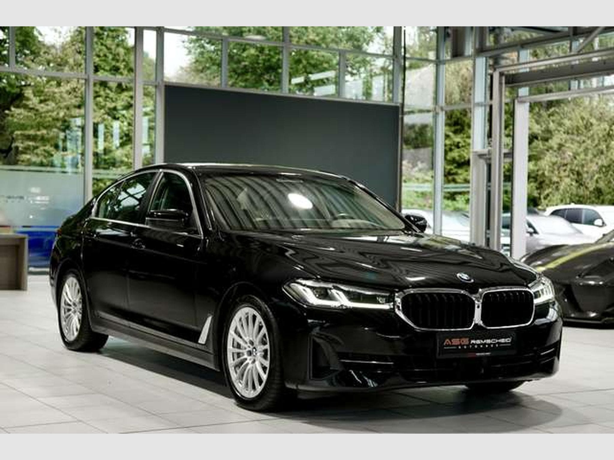 BMW 530 d xD Limousine 2.H *GSD*HUD*ACC*AHK*Memory (2021) - Photo 5